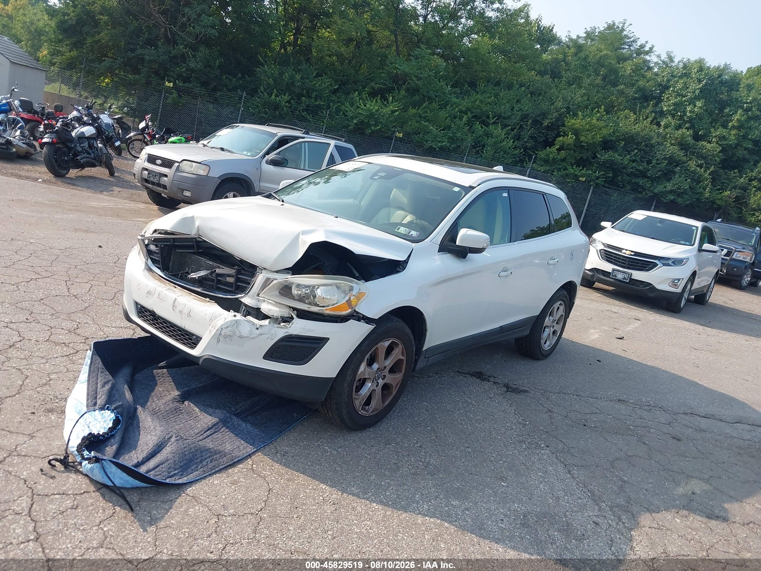 2013 Volvo Xc60 3.2 Premier White vin: YV4952DL0D2372132