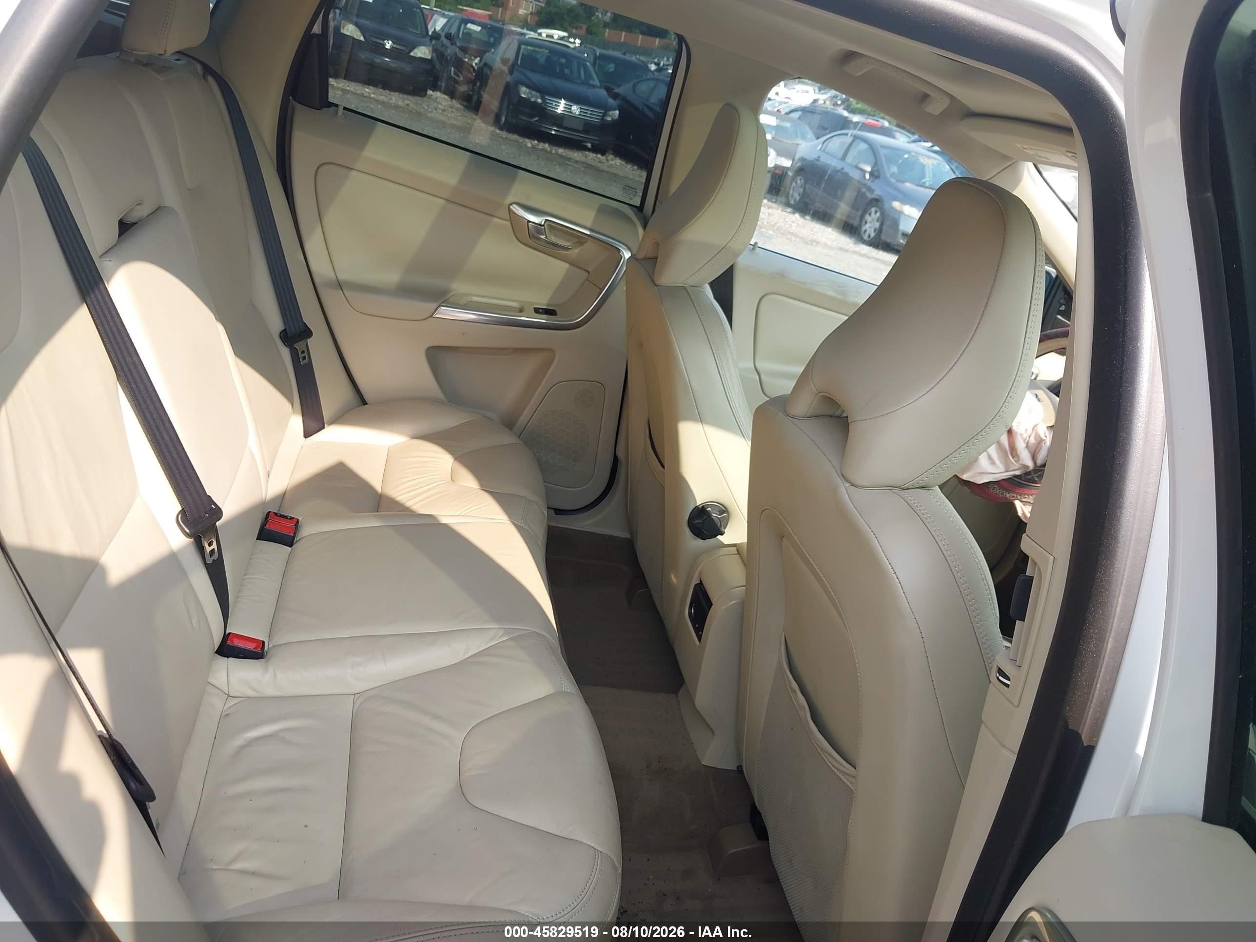 2013 Volvo Xc60 3.2 Premier White vin: YV4952DL0D2372132