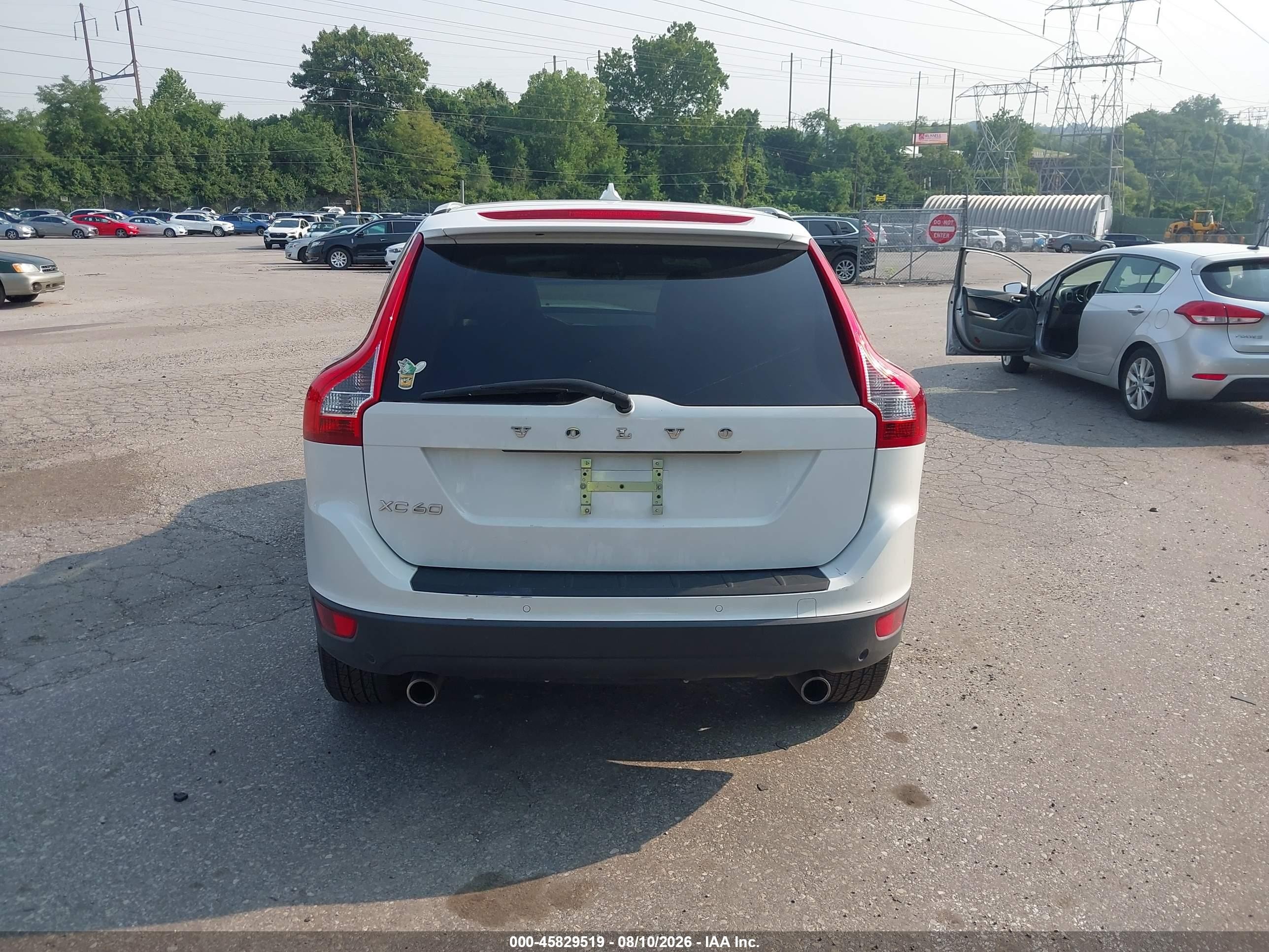 2013 Volvo Xc60 3.2 Premier White vin: YV4952DL0D2372132