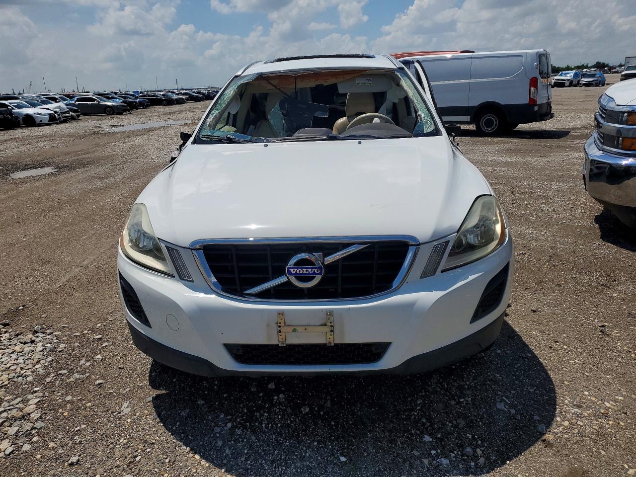 2011 Volvo Xc60 3.2 White vin: YV4952DL1B2158750