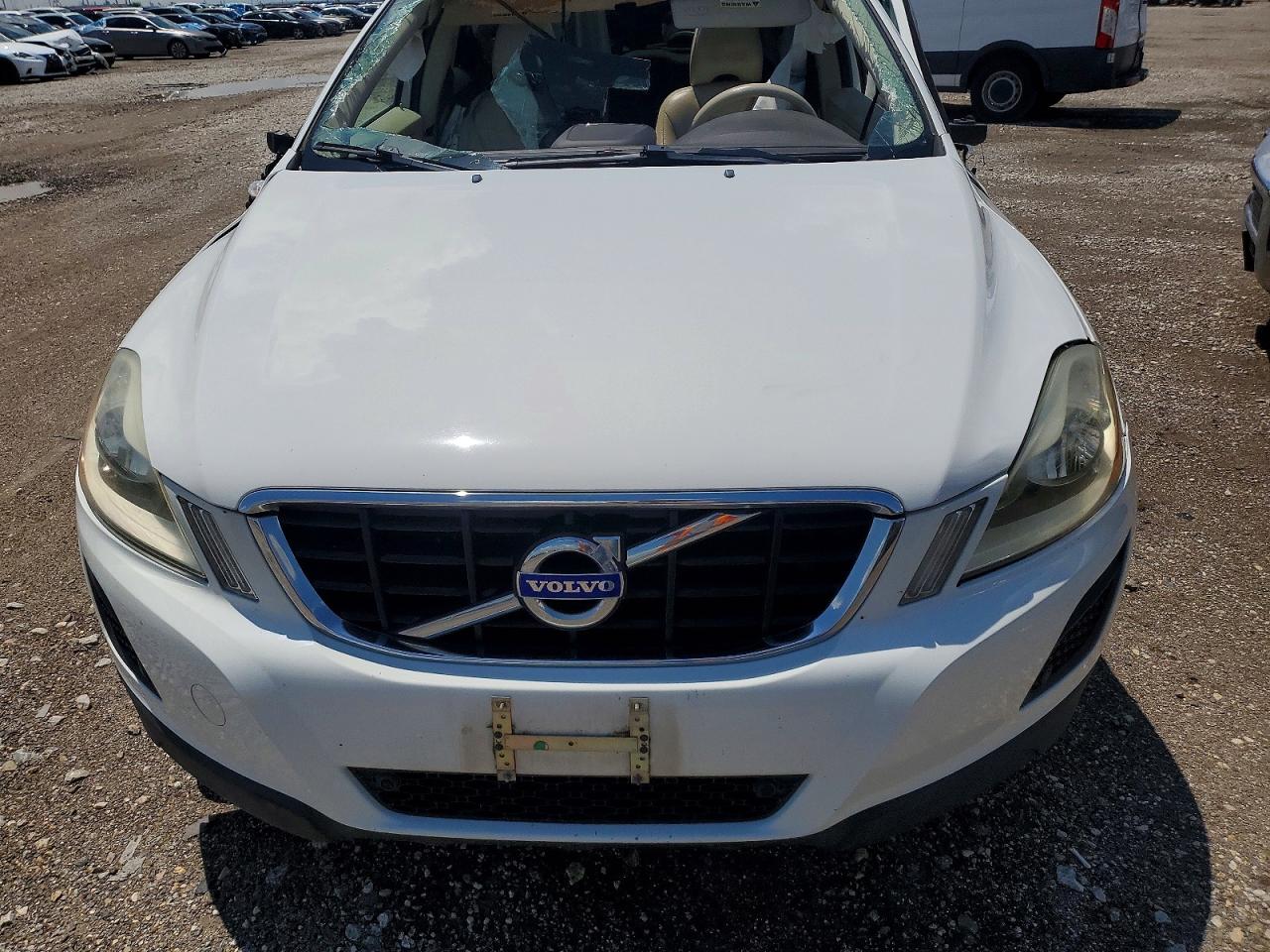 2011 Volvo Xc60 3.2 White vin: YV4952DL1B2158750