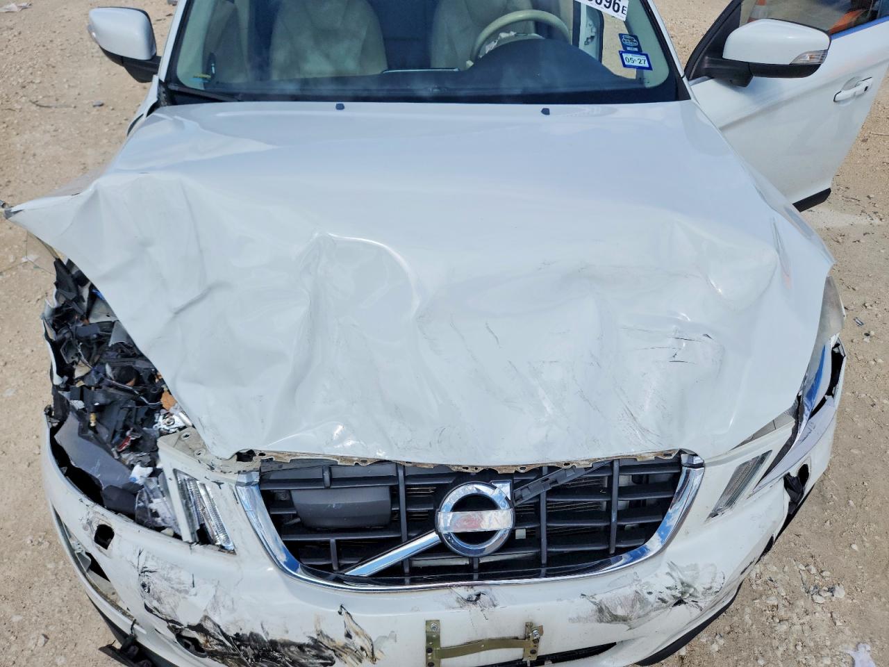 2012 Volvo Xc60 3.2 White vin: YV4952DL1C2329952