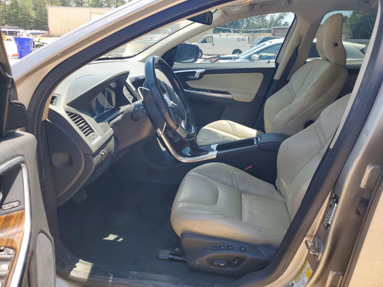 2014 Volvo Xc60 3.2 Silver vin: YV4952DL1E2553533