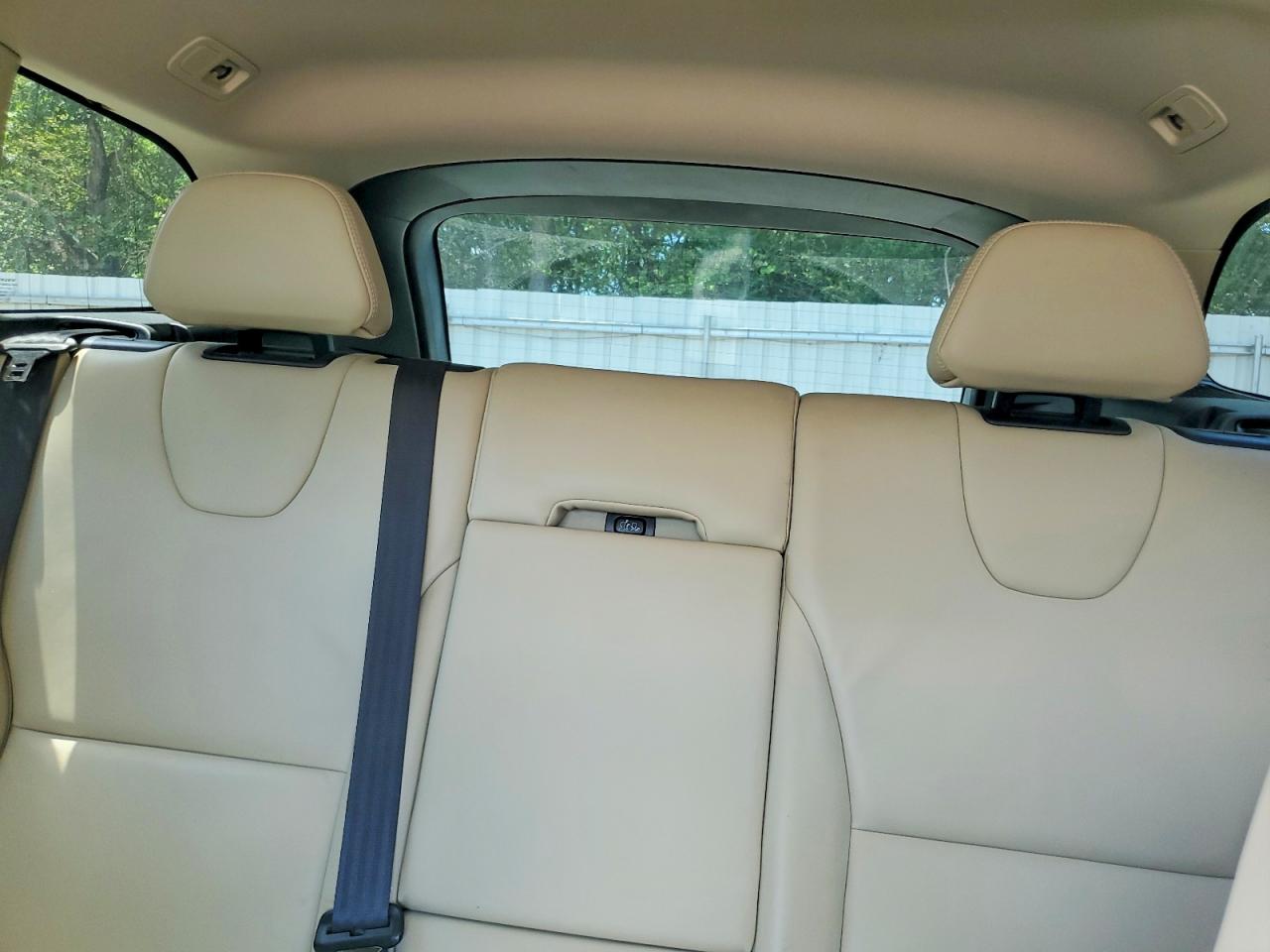 2014 Volvo Xc60 3.2 Silver vin: YV4952DL1E2553533
