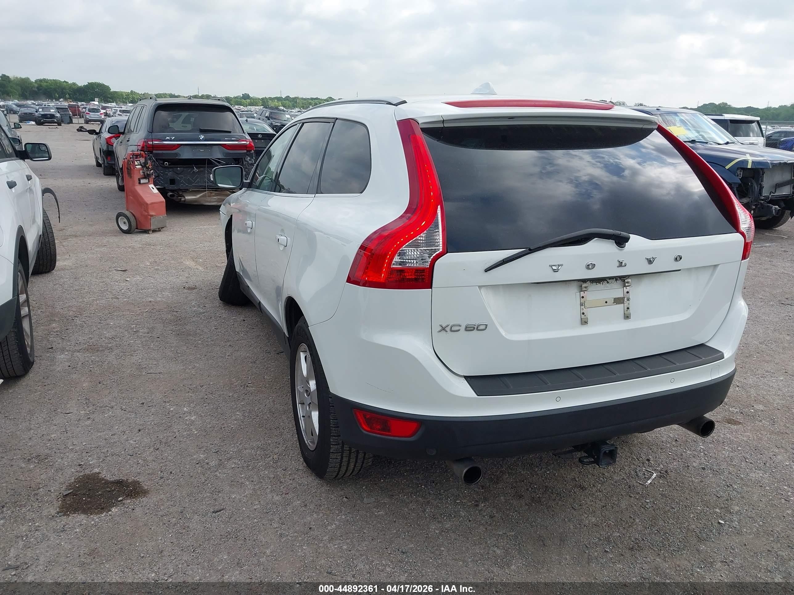 2012 Volvo Xc60 3.2 Premier White vin: YV4952DL2C2265968