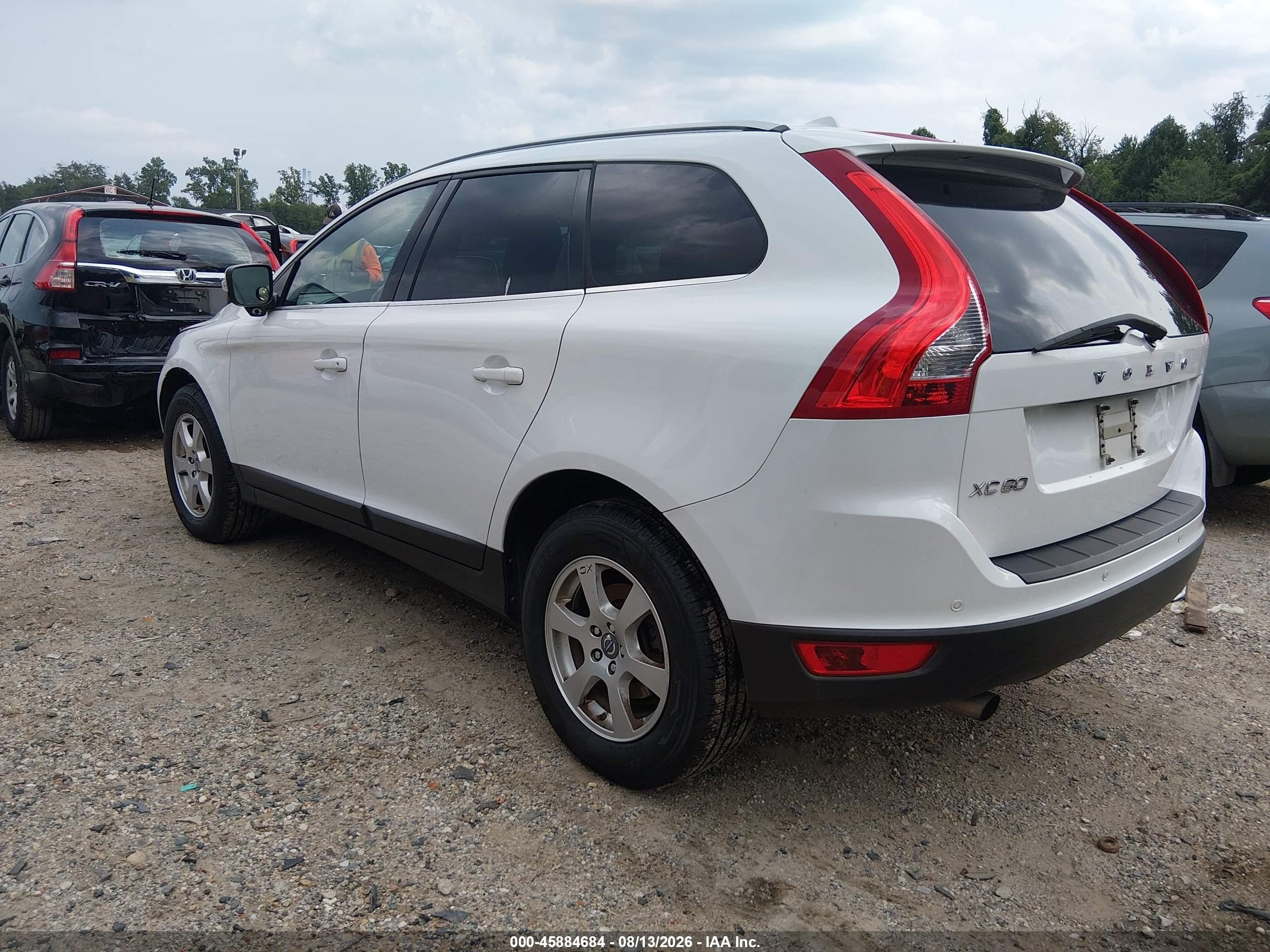 2011 Volvo Xc60 3.2 White vin: YV4952DL3B2183312
