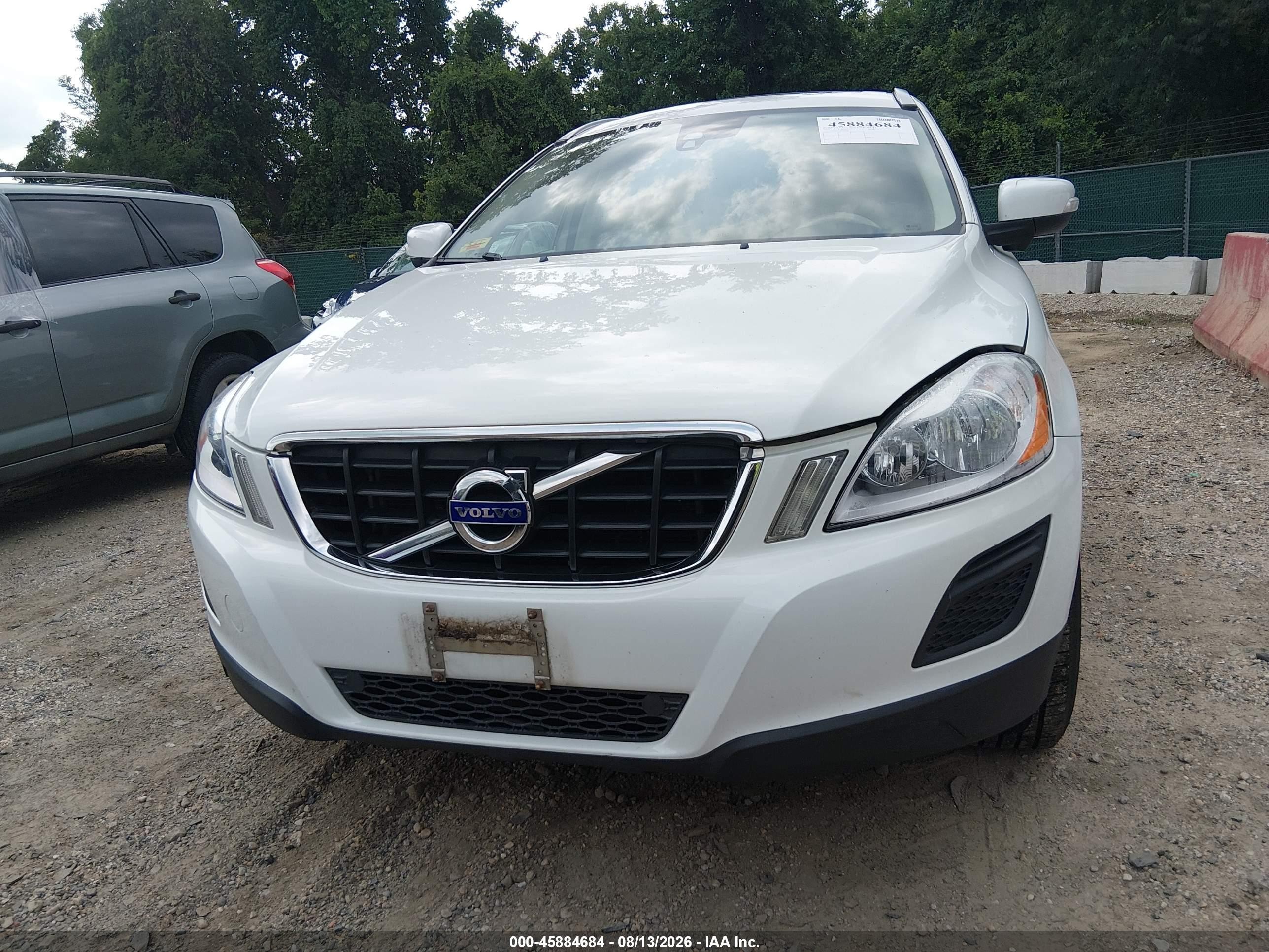 2011 Volvo Xc60 3.2 White vin: YV4952DL3B2183312