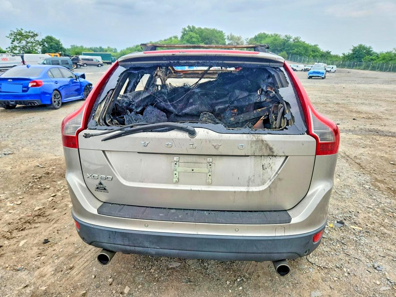 2012 Volvo Xc60 3.2 Tan vin: YV4952DL3C2311615