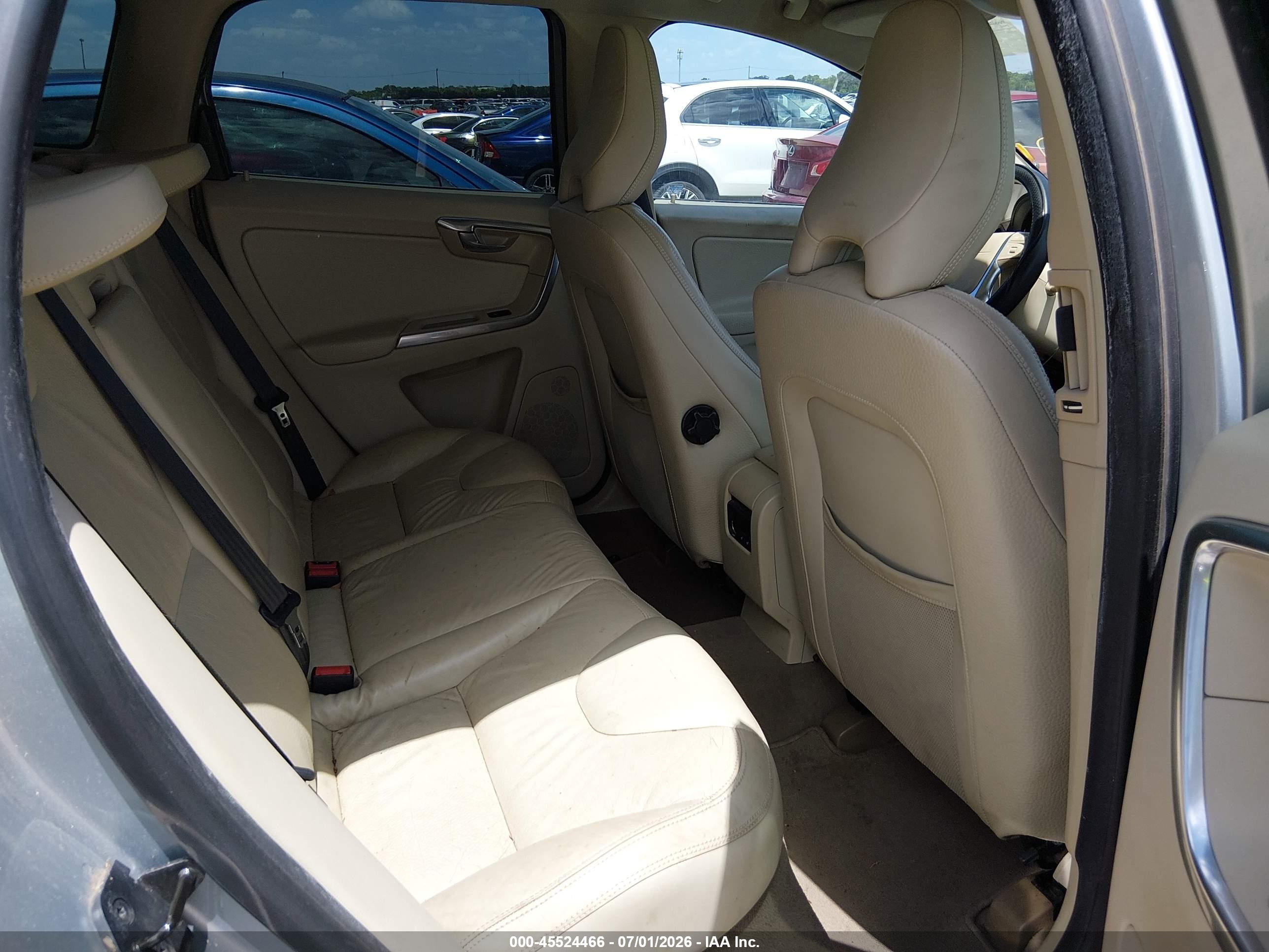 2012 Volvo Xc60 3.2/3.2 Platinum/3.2 Premier/3.2 Premier Plus Серебряный vin: YV4952DL3C2322128