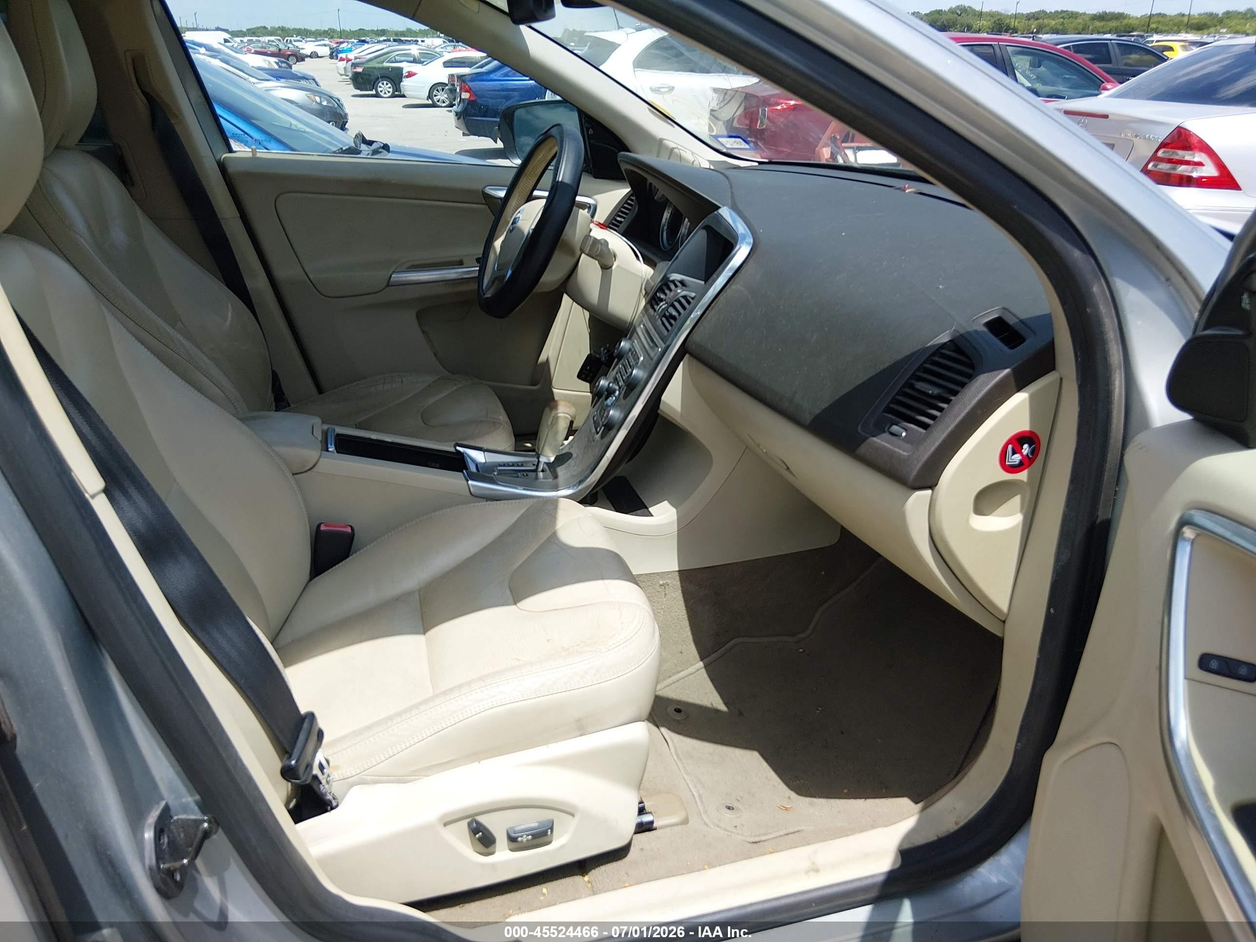2012 Volvo Xc60 3.2/3.2 Platinum/3.2 Premier/3.2 Premier Plus Серебряный vin: YV4952DL3C2322128