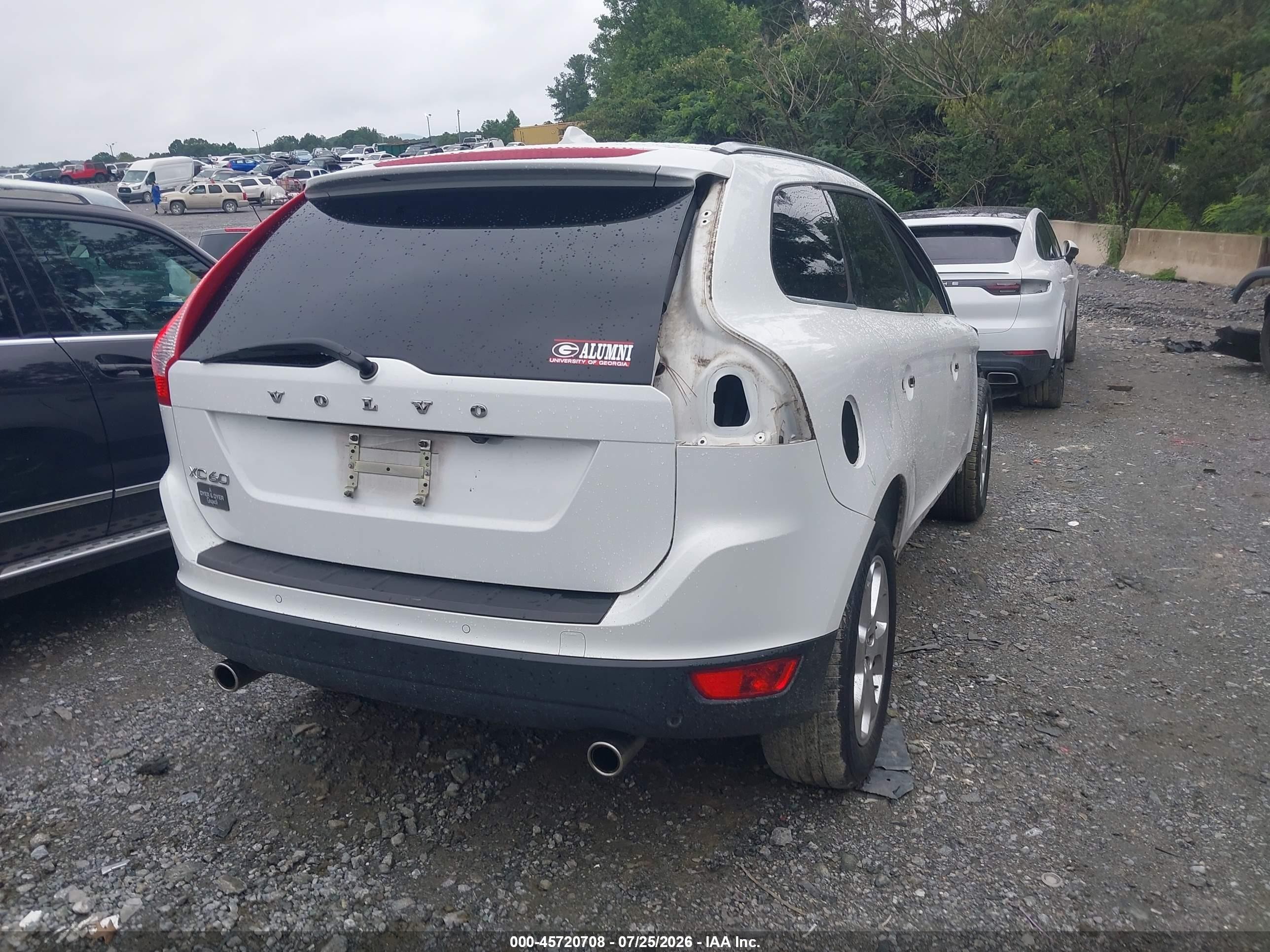 2013 Volvo Xc60 3.2 Premier Белый vin: YV4952DL3D2452055