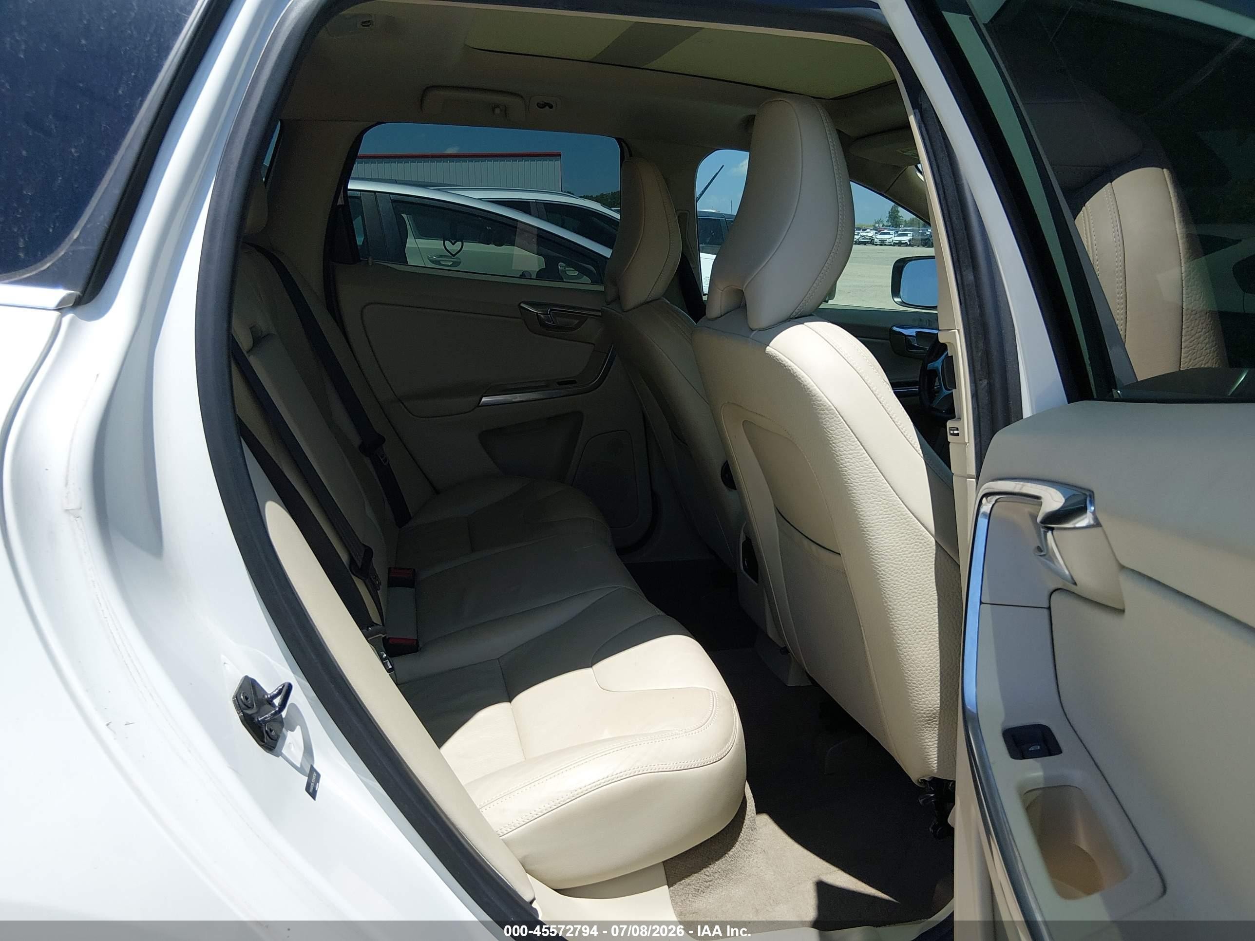2013 Volvo Xc60 3.2 White vin: YV4952DL3D2465792