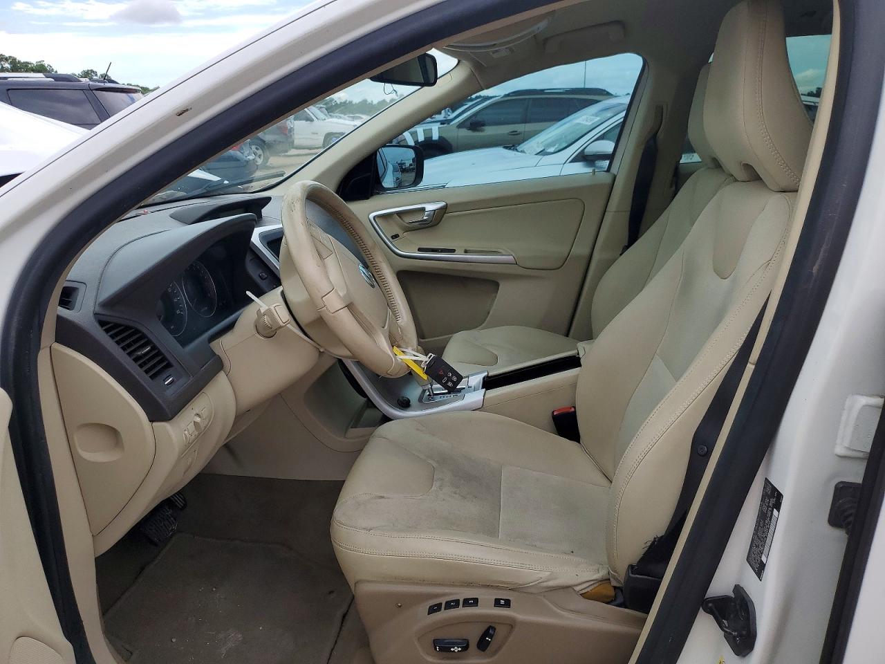 2011 Volvo Xc60 3.2 White vin: YV4952DL4B2147998