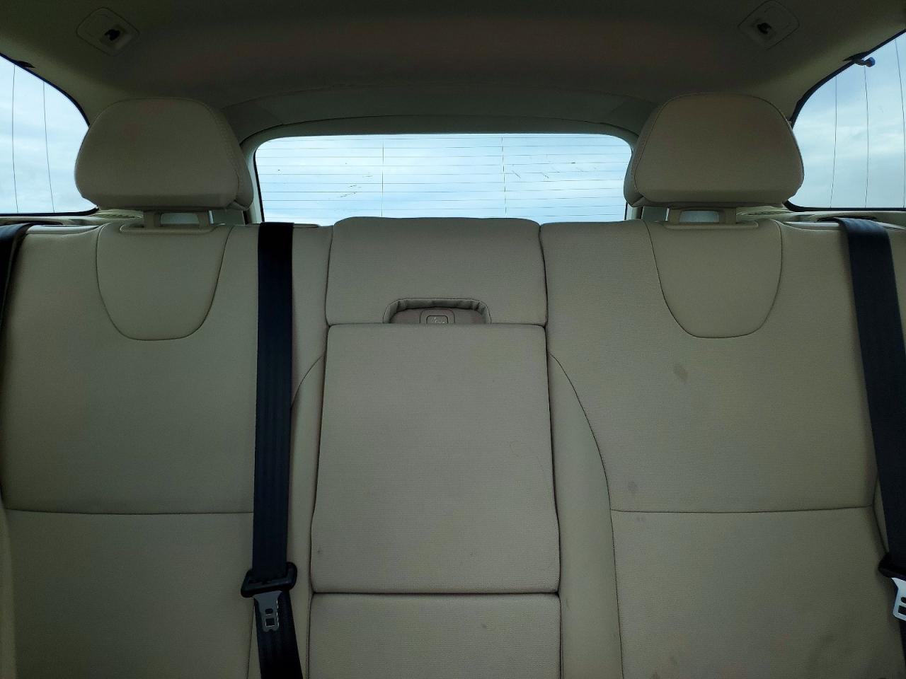 2011 Volvo Xc60 3.2 White vin: YV4952DL4B2147998
