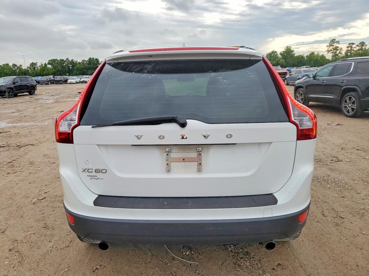 2011 Volvo Xc60 3.2 White vin: YV4952DL4B2147998