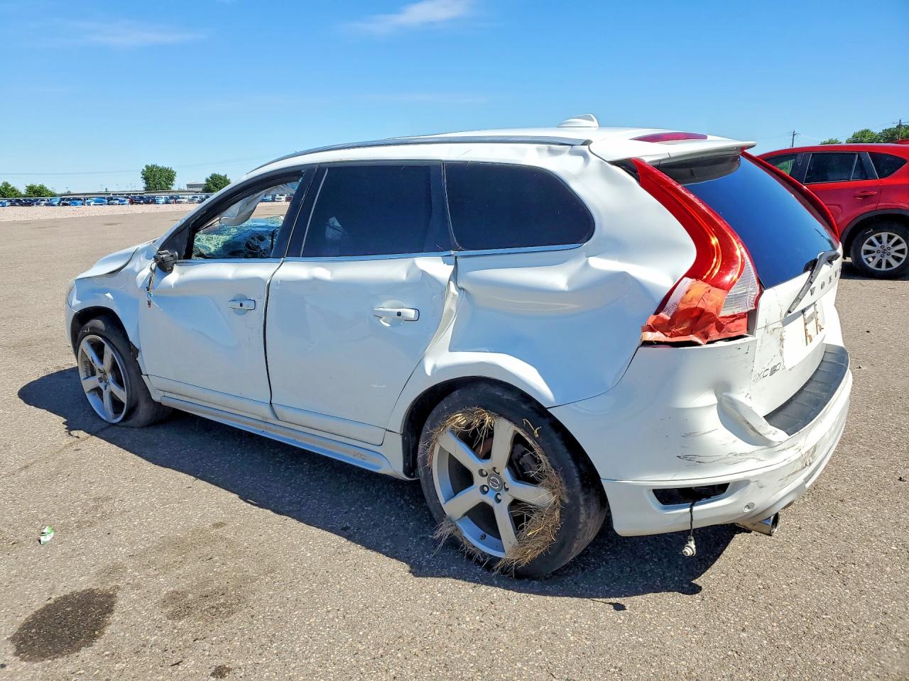 2011 Volvo Xc60 3.2 Белый vin: YV4952DL4B2213966