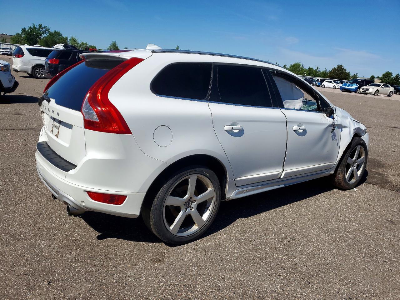 2011 Volvo Xc60 3.2 Белый vin: YV4952DL4B2213966