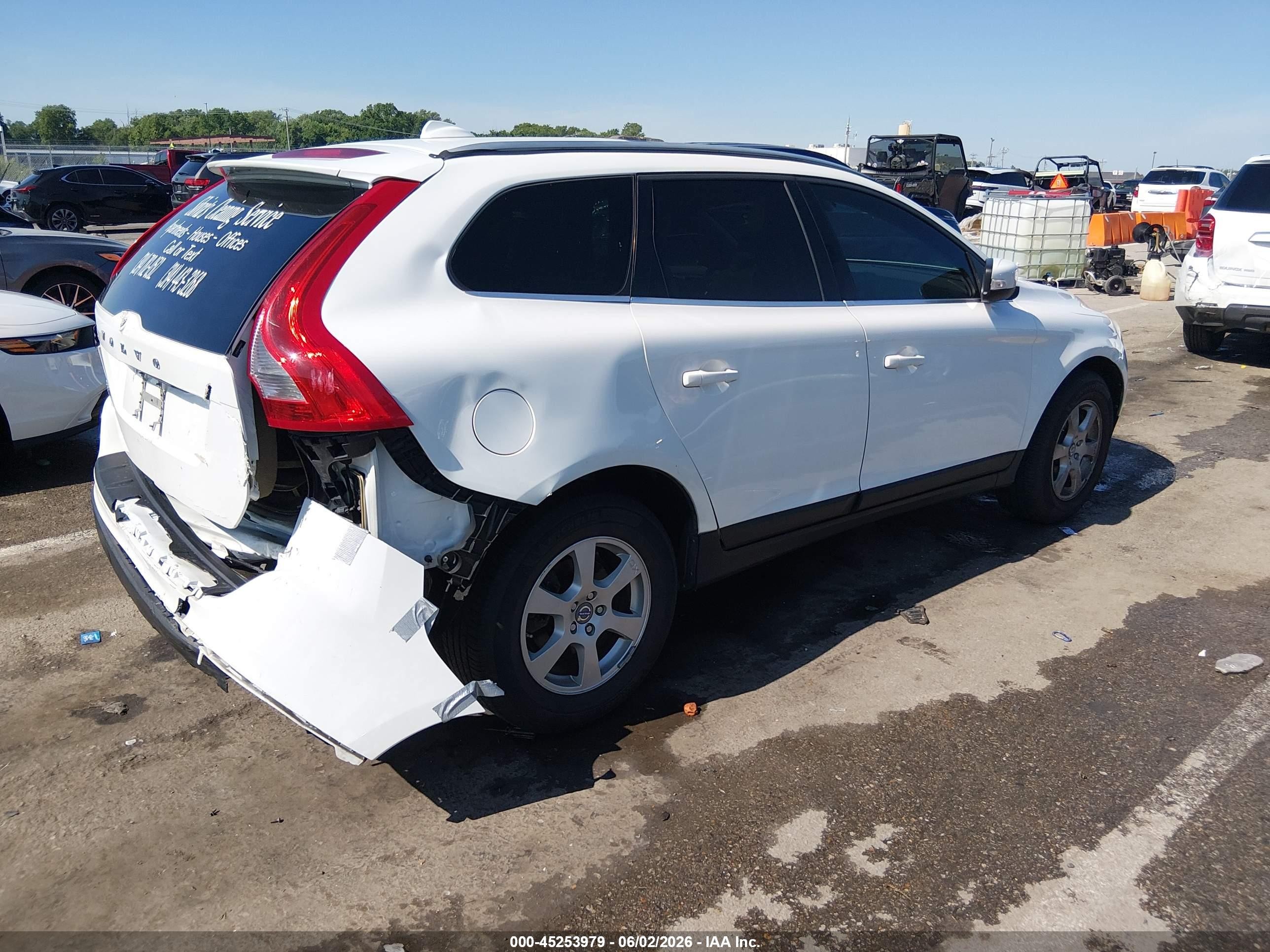 2012 Volvo Xc60 3.2/3.2 Platinum/3.2 Premier/3.2l Premier Plus White vin: YV4952DL4C2335227