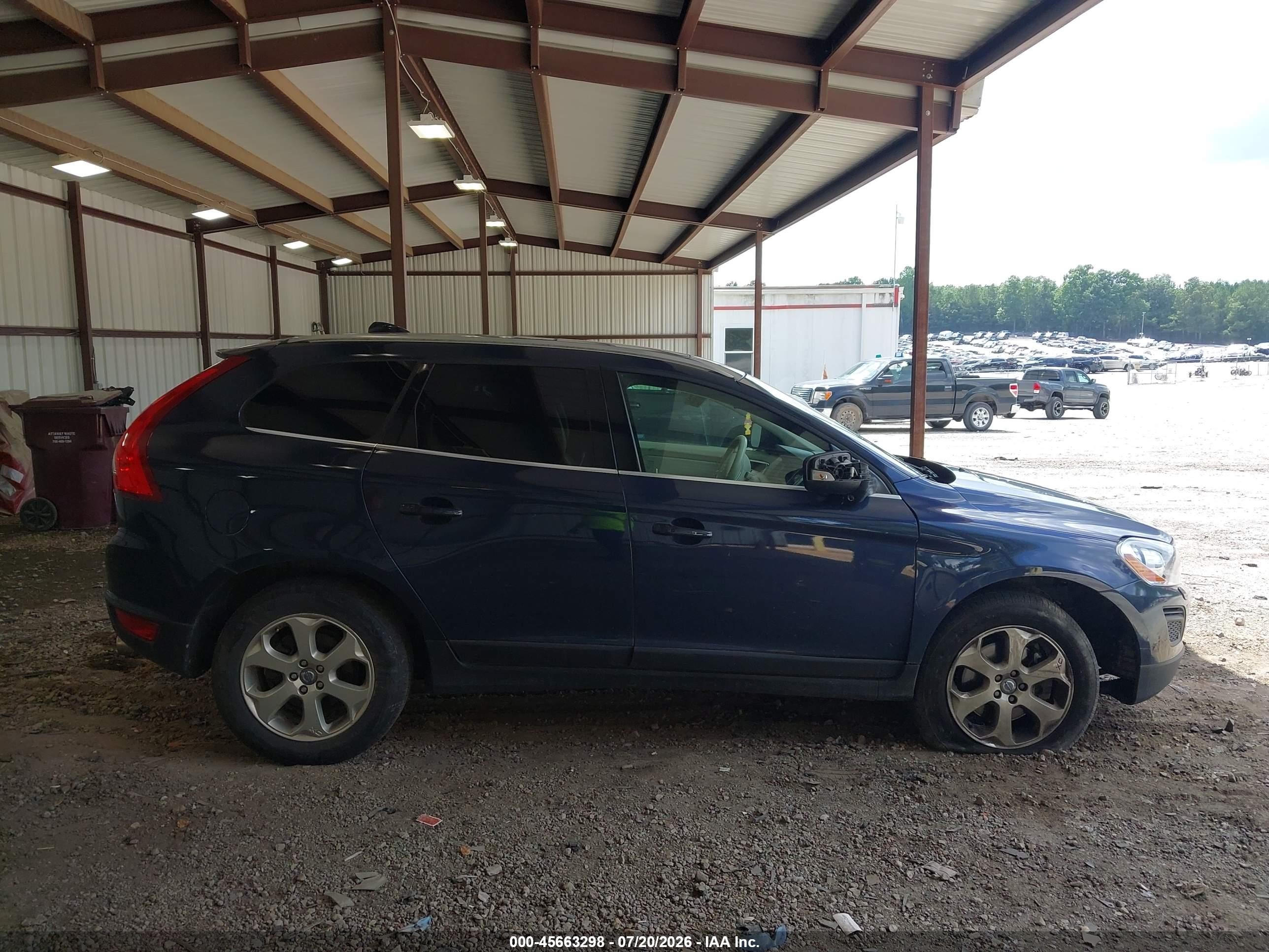 2013 Volvo Xc60 3.2 Premier Blue vin: YV4952DL4D2390584