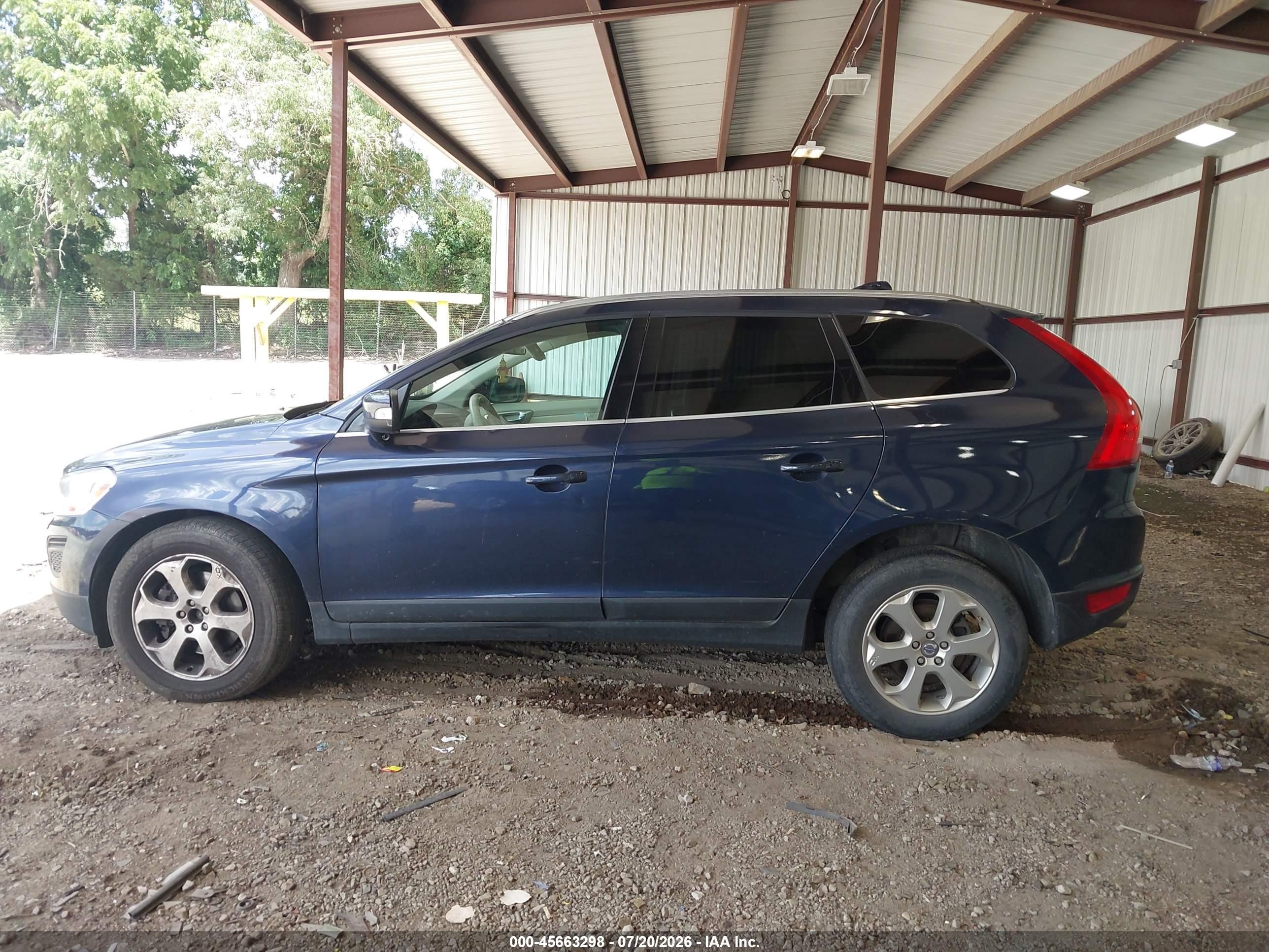 2013 Volvo Xc60 3.2 Premier Blue vin: YV4952DL4D2390584