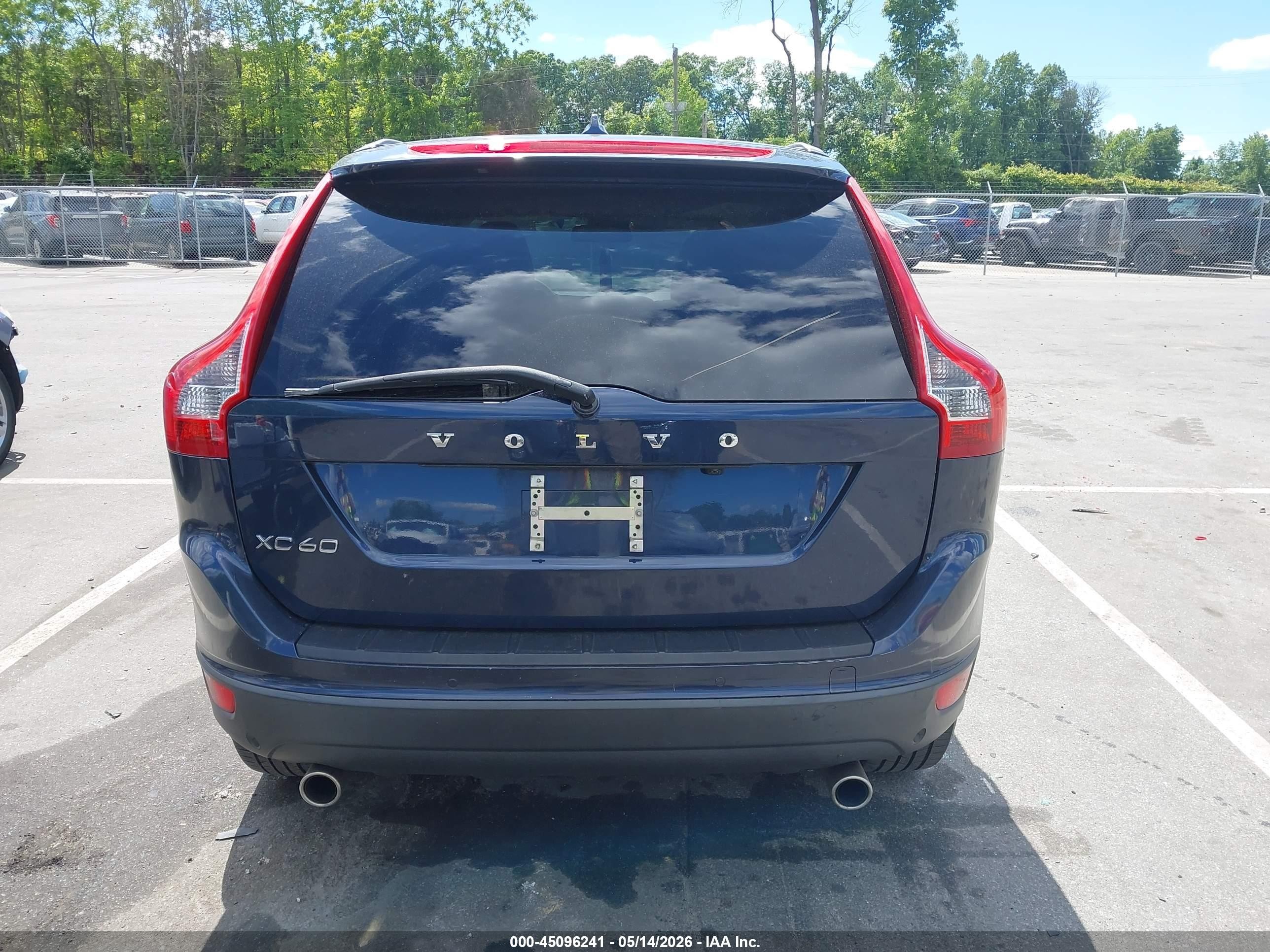 2013 Volvo Xc60 3.2/3.2 Platinum/3.2 Premier/3.2 Premier Plus Dark Blue vin: YV4952DL4D2415919