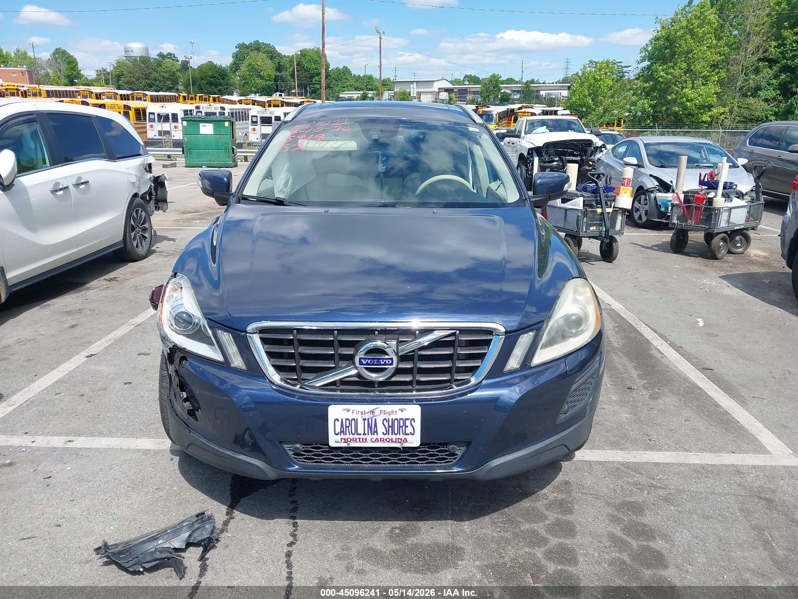 2013 Volvo Xc60 3.2/3.2 Platinum/3.2 Premier/3.2 Premier Plus Dark Blue vin: YV4952DL4D2415919