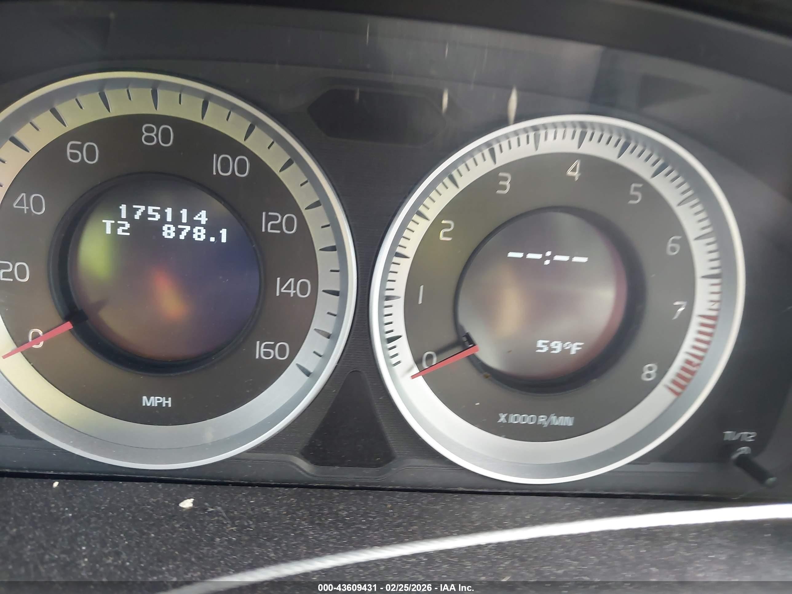 2011 Volvo Xc60 3.2/3.2 R-design Синий vin: YV4952DL5B2221414