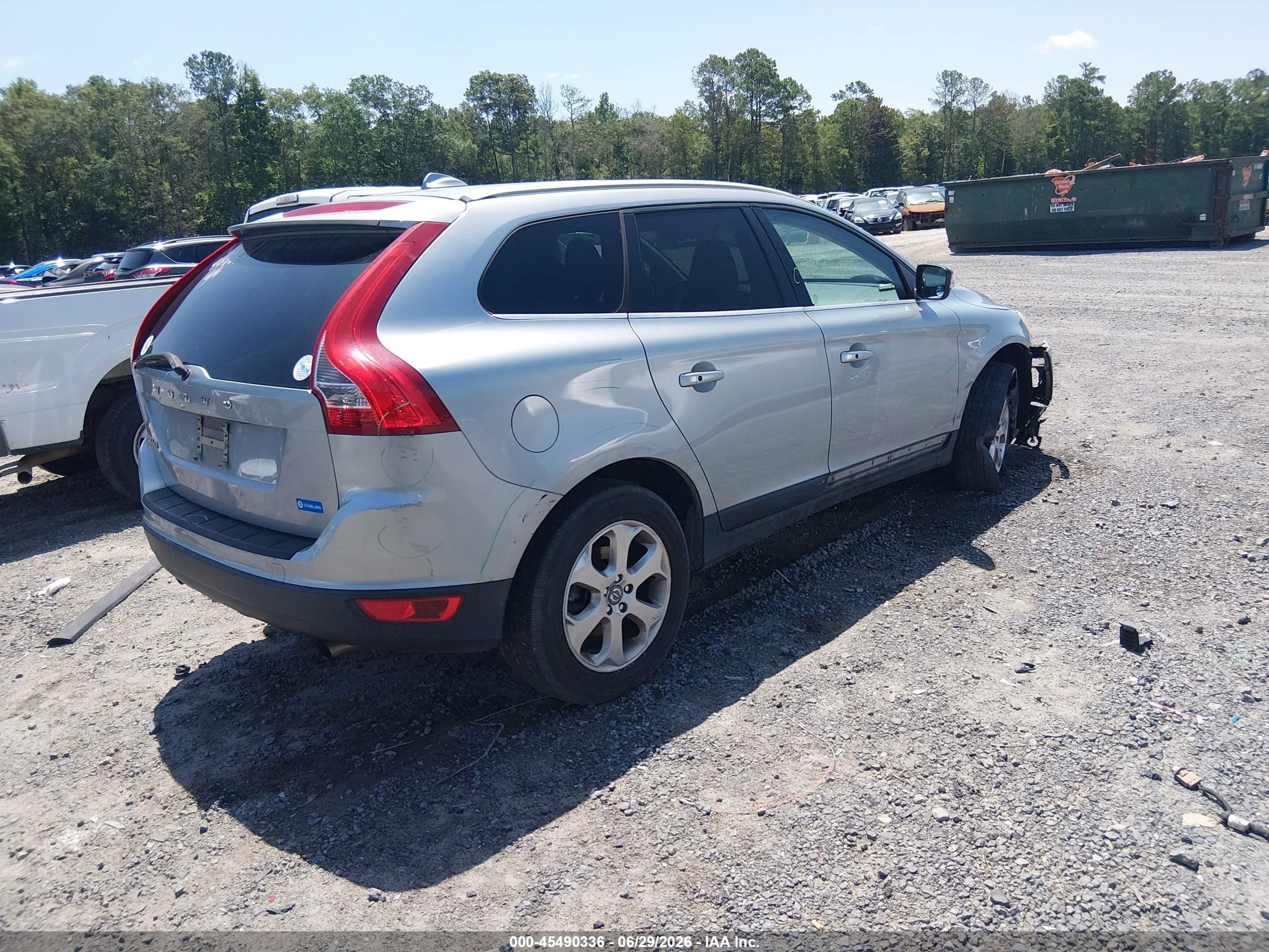 2013 Volvo Xc60 3.2/3.2 Platinum/3.2 Premier/3.2 Premier Plus Silver vin: YV4952DL5D2407683