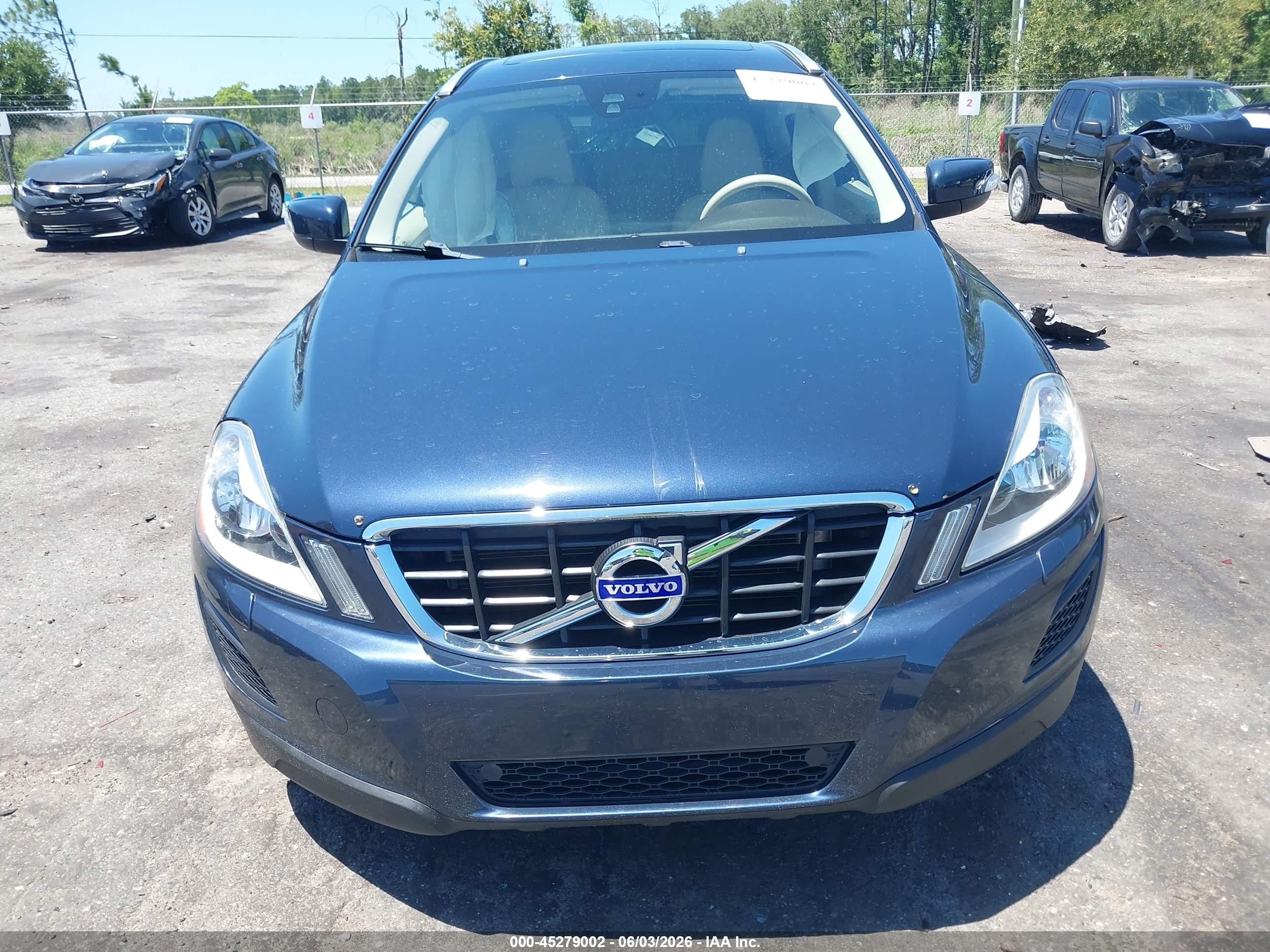 2013 Volvo Xc60 3.2/3.2 Platinum/3.2 Premier/3.2 Premier Plus Синий vin: YV4952DL5D2413127