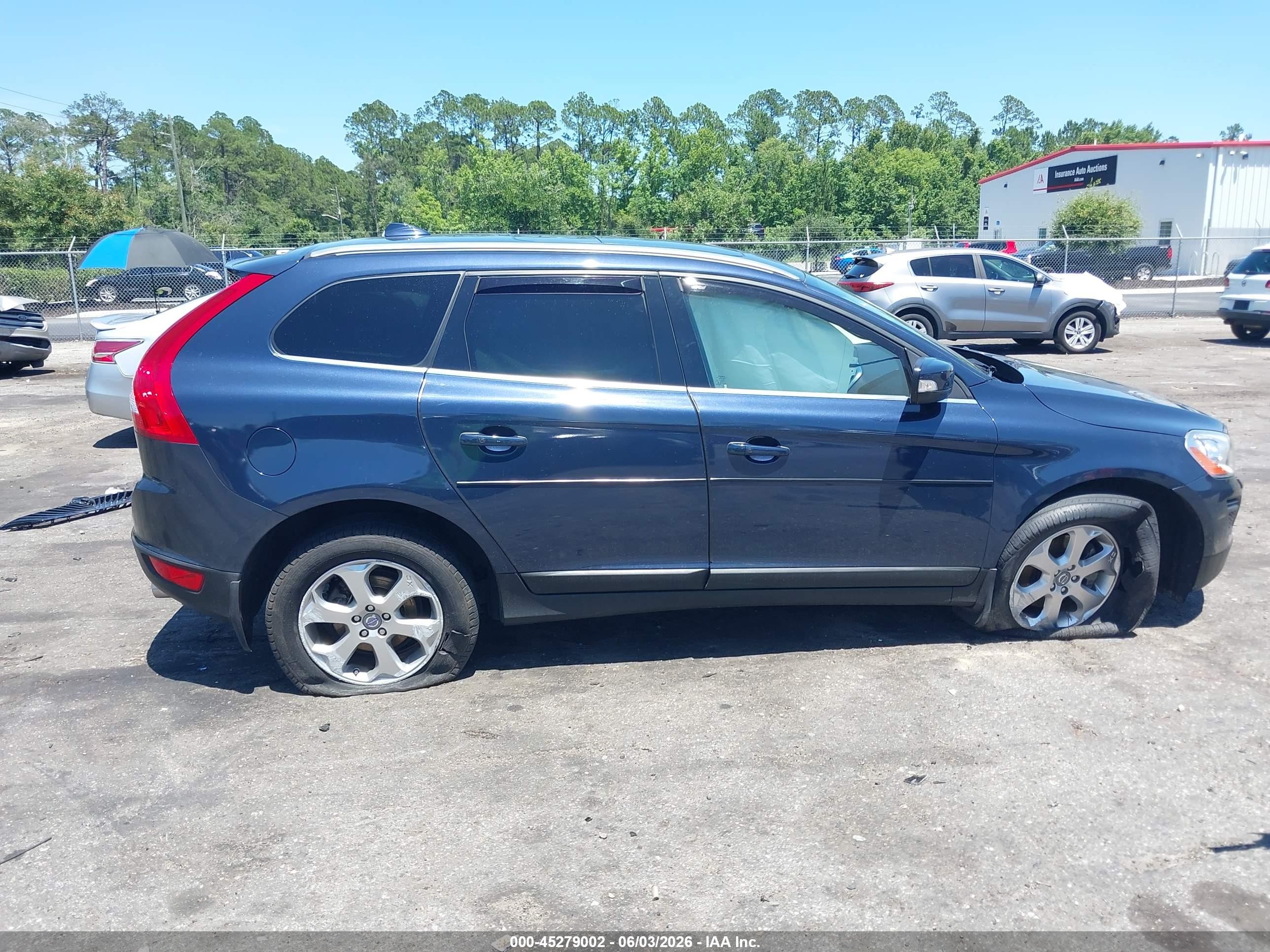 2013 Volvo Xc60 3.2/3.2 Platinum/3.2 Premier/3.2 Premier Plus Синий vin: YV4952DL5D2413127