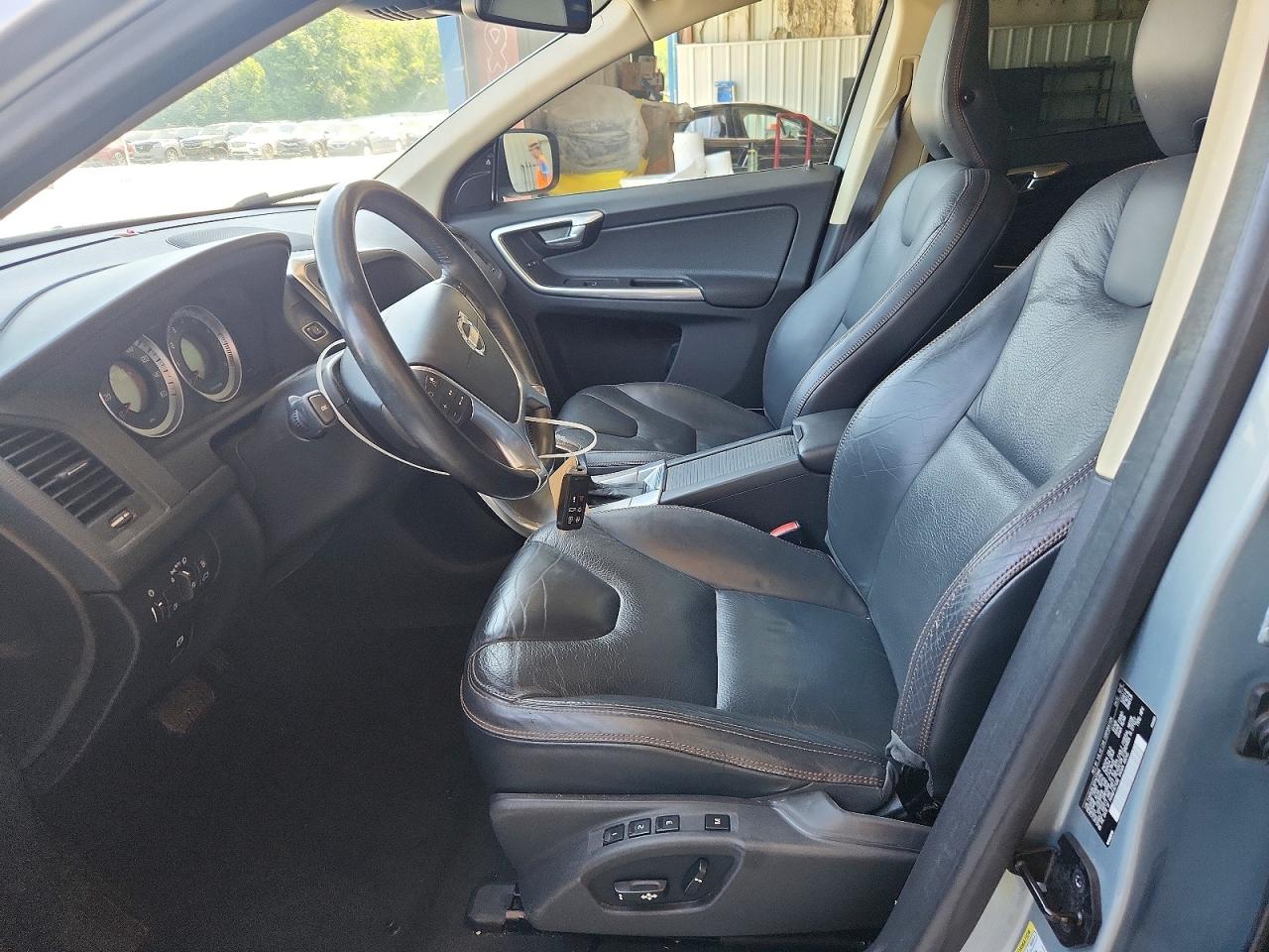 2013 Volvo Xc60 3.2 Silver vin: YV4952DL5D2427948