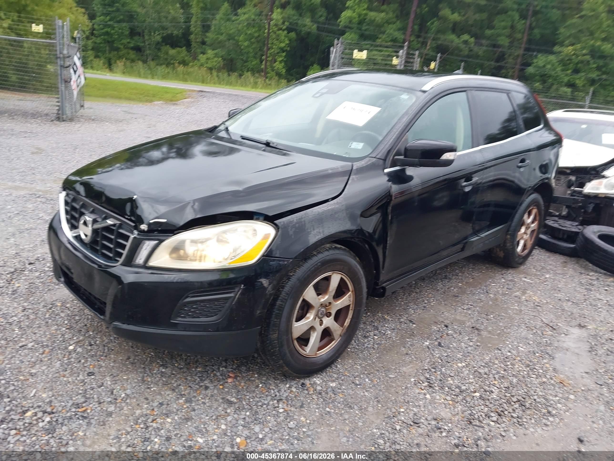 2011 Volvo Xc60 3.2 Черный vin: YV4952DL6B2198838