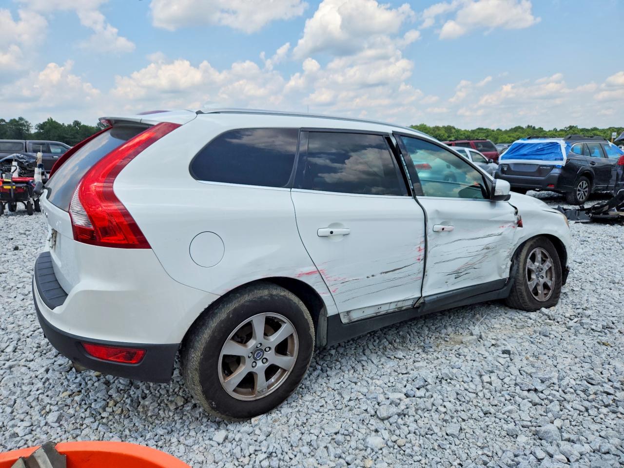 2012 Volvo Xc60 3.2 White vin: YV4952DL6C2327842
