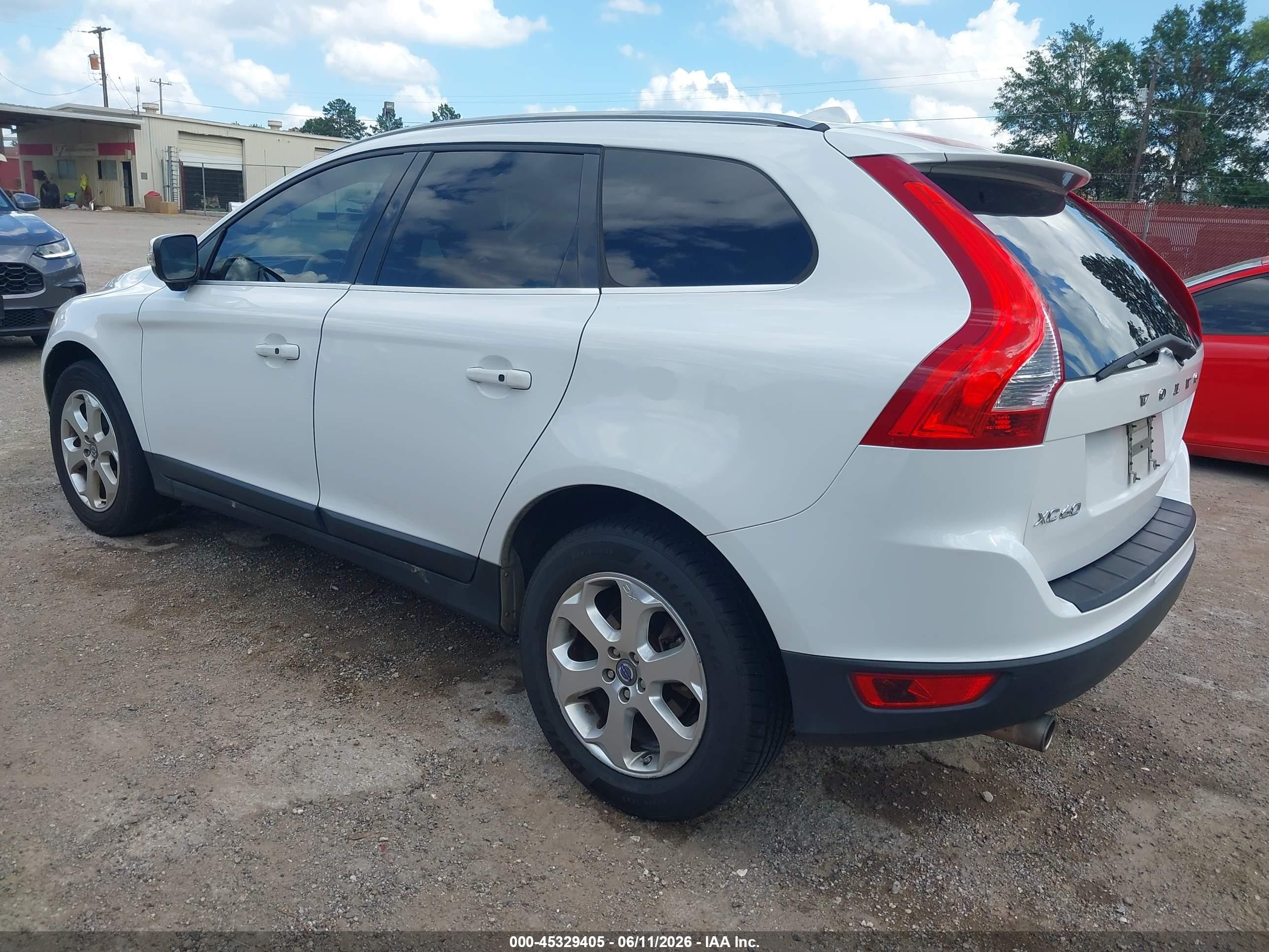 2013 Volvo Xc60 3.2 Premier White vin: YV4952DL6D2384463