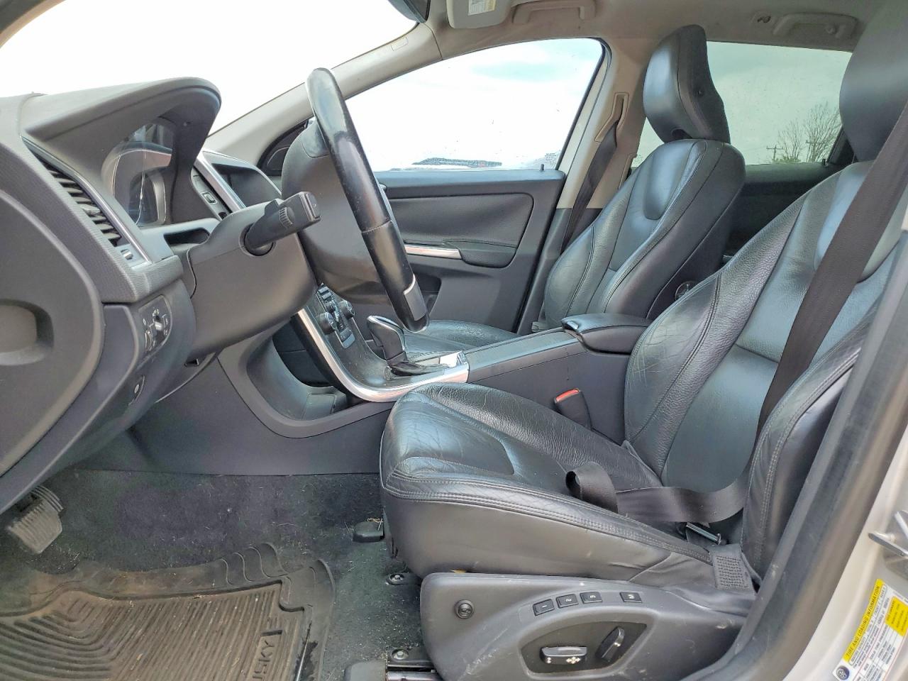 2014 Volvo Xc60 3.2 Серебряный vin: YV4952DL6E2521502