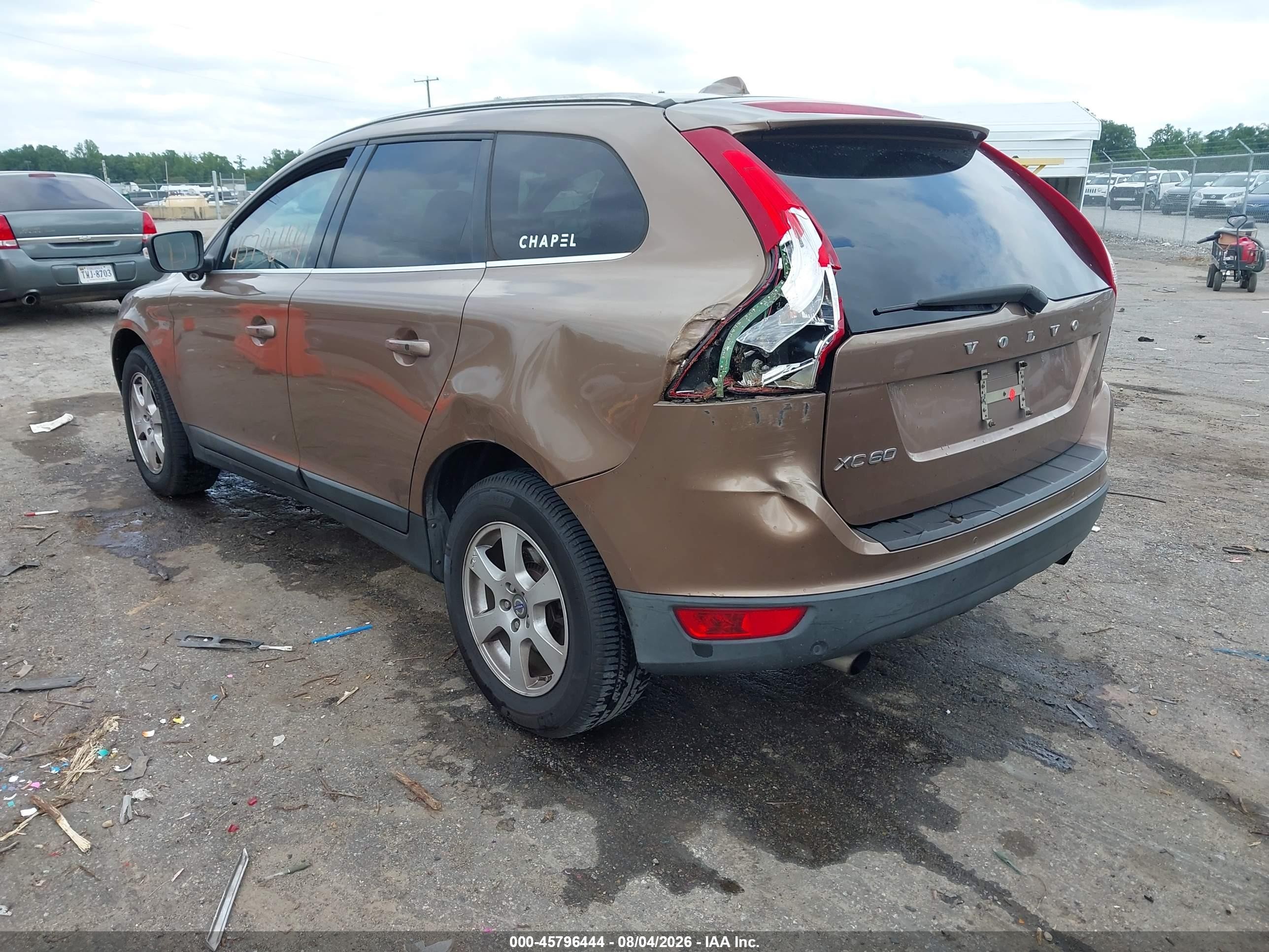2011 Volvo Xc60 3.2/3.2 R-design Brown vin: YV4952DL7B2176010