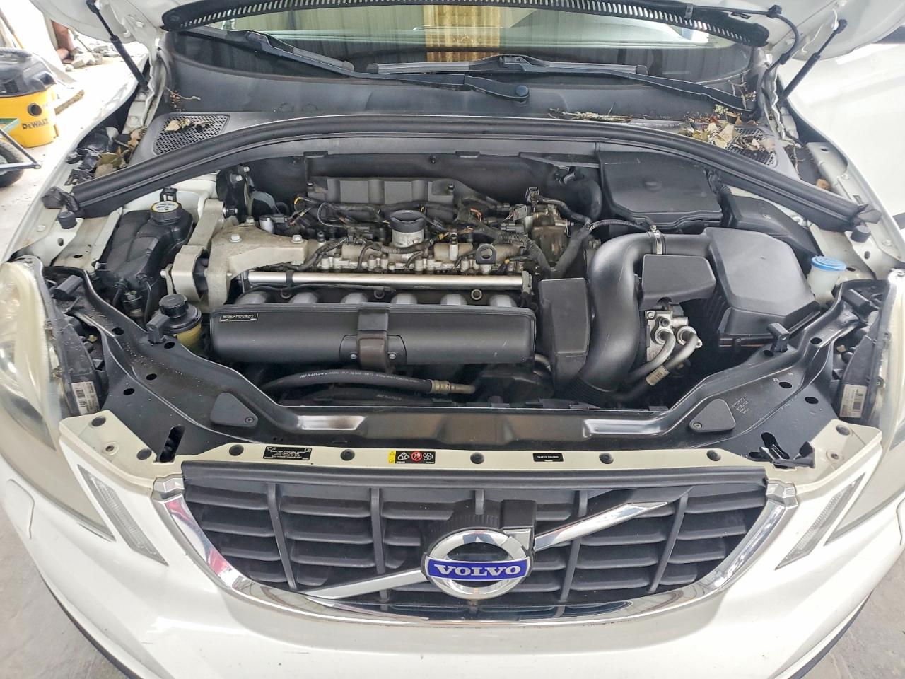 2013 Volvo Xc60 3.2 White vin: YV4952DL7D2419995
