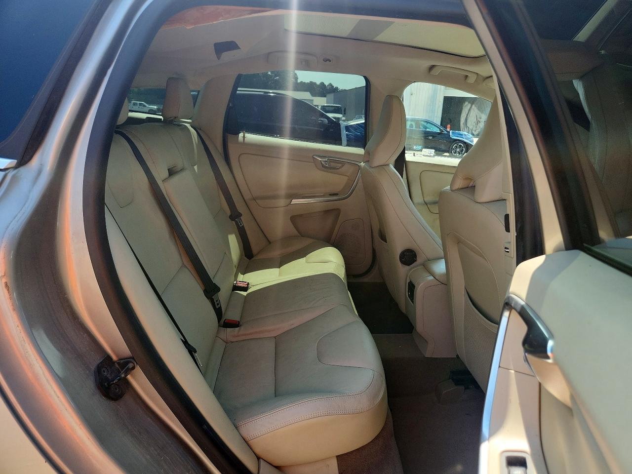 2013 Volvo Xc60 3.2 Silver vin: YV4952DL8D2409427