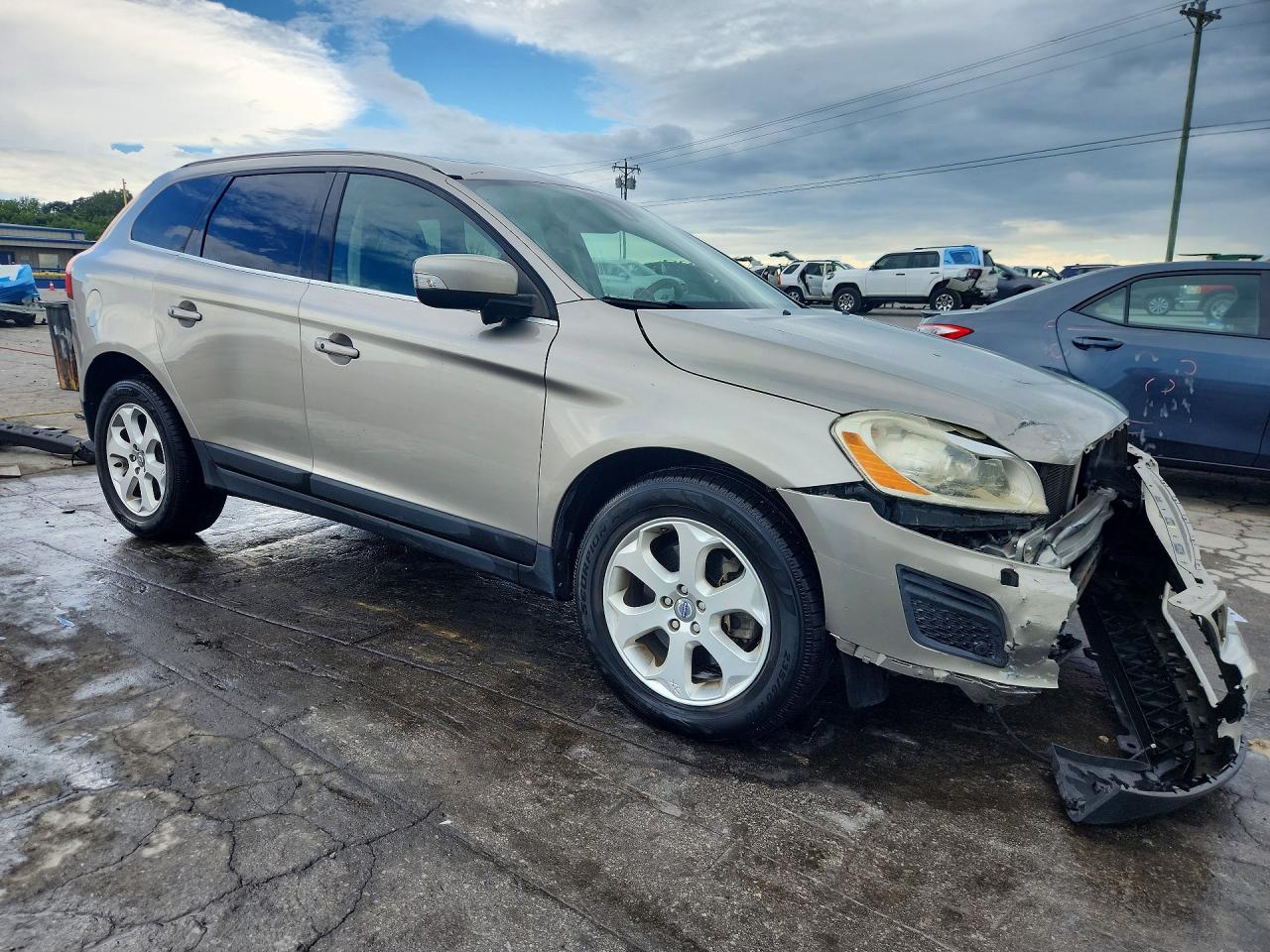 2013 Volvo Xc60 3.2 Silver vin: YV4952DL8D2452018