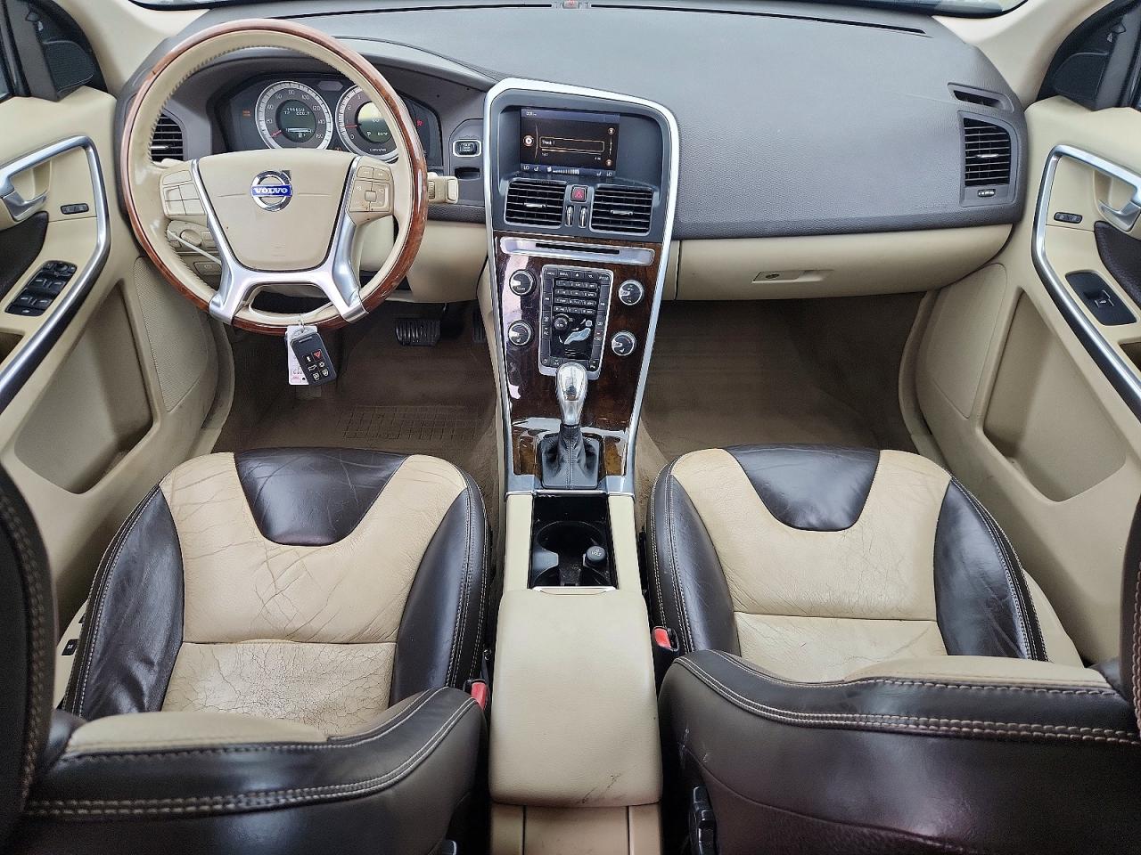 2013 Volvo Xc60 3.2 Silver vin: YV4952DL8D2452018