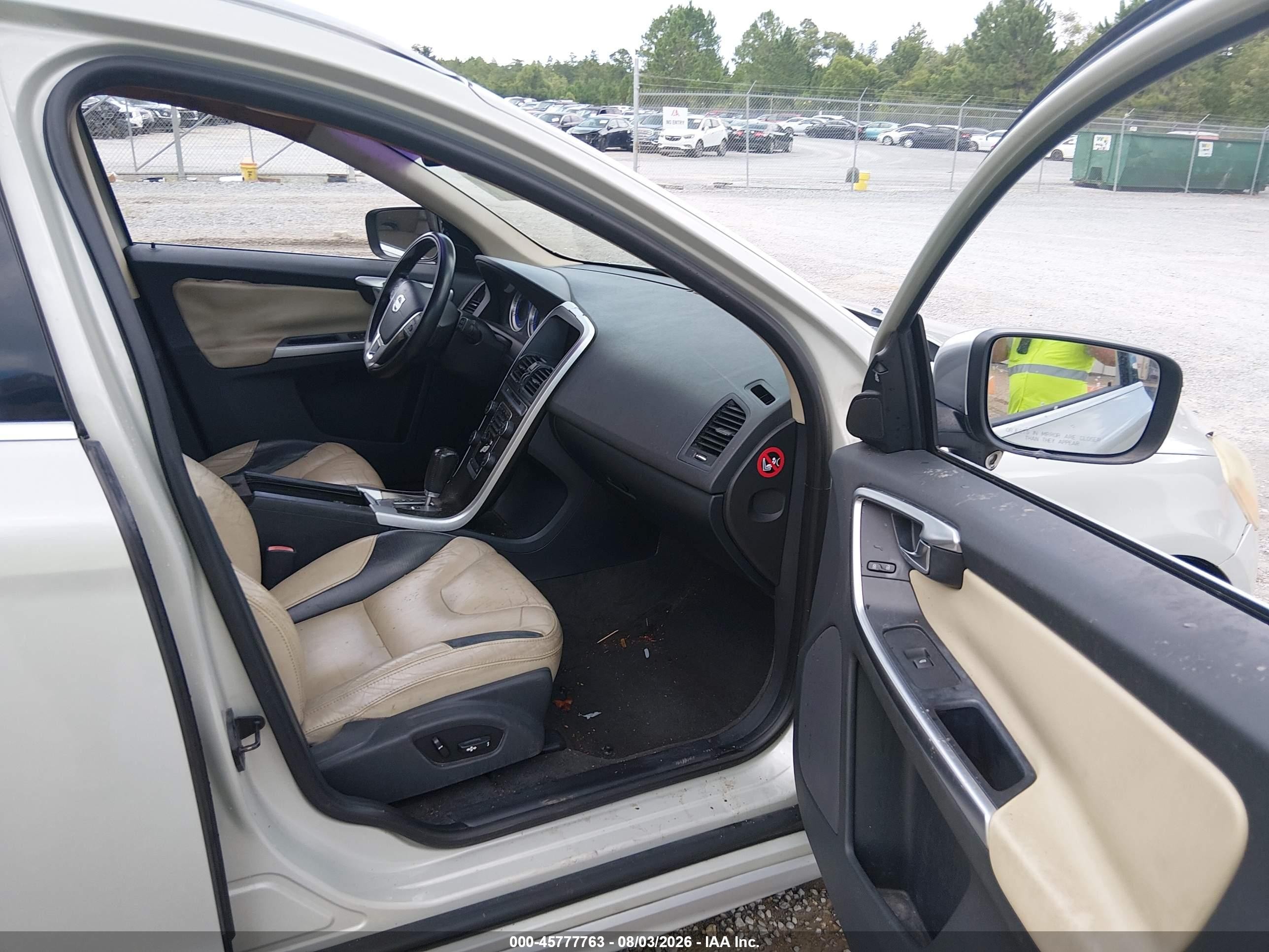 2011 Volvo Xc60 3.2 White vin: YV4952DL9B2181547