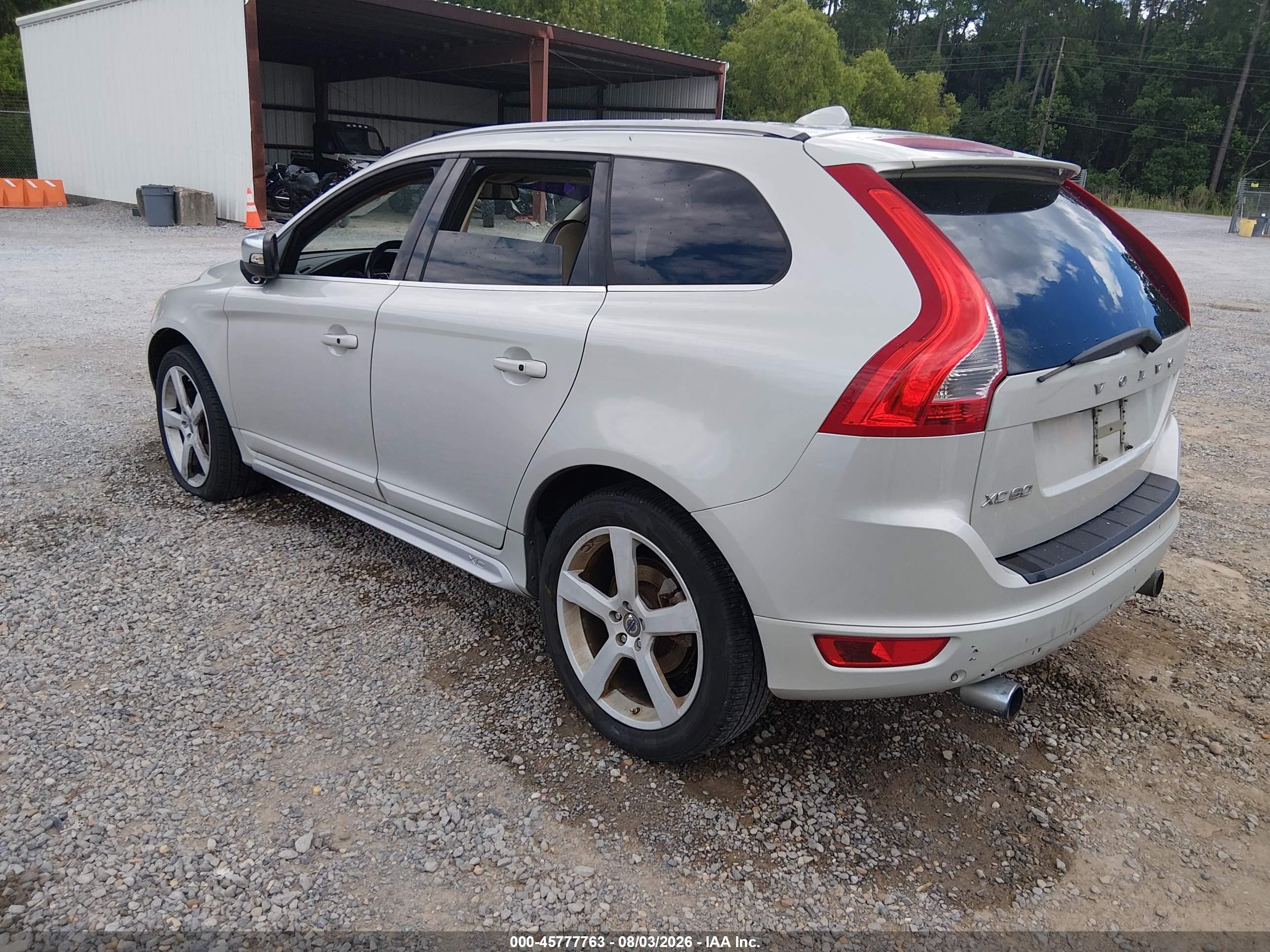 2011 Volvo Xc60 3.2 White vin: YV4952DL9B2181547