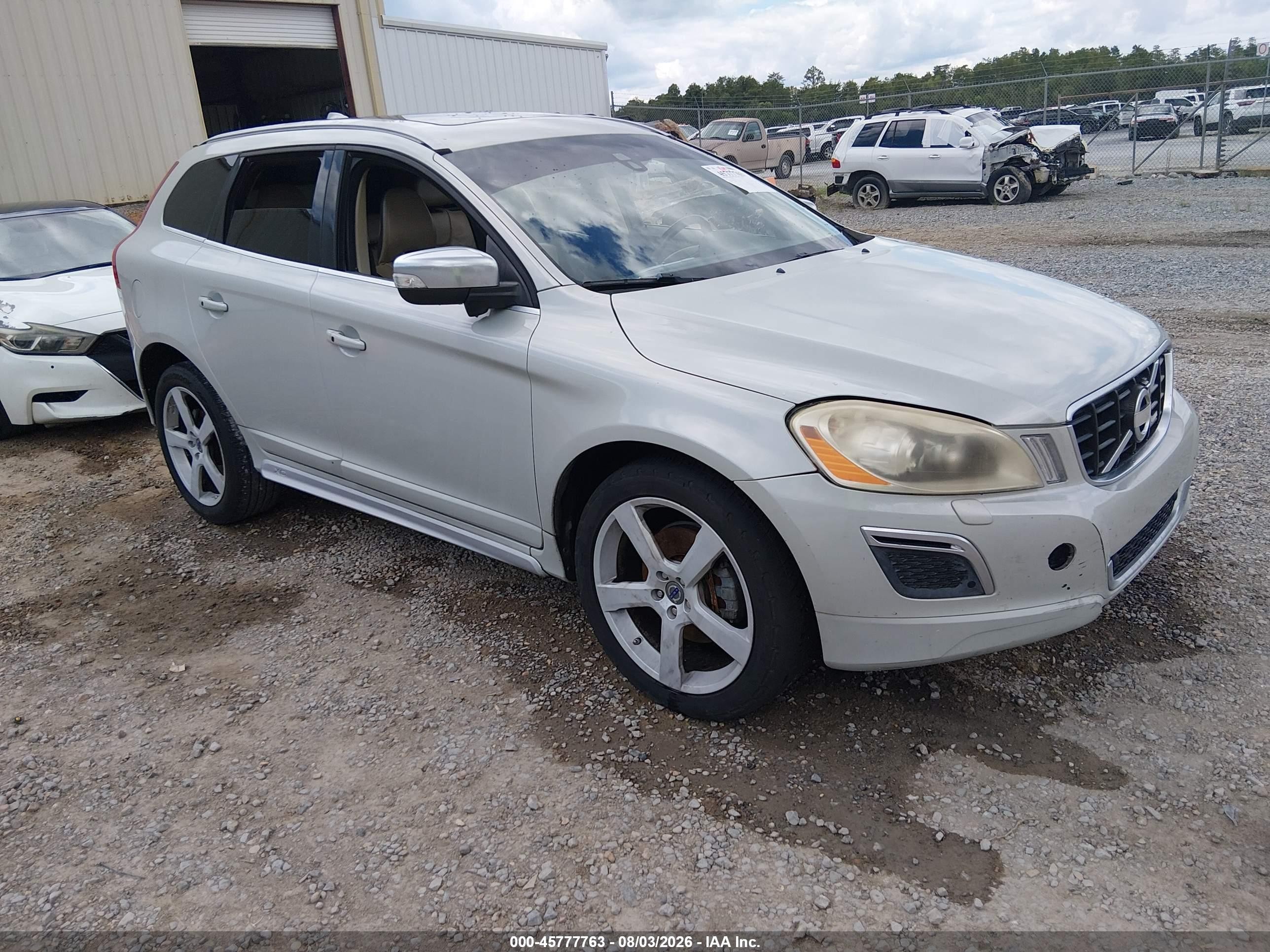 2011 Volvo Xc60 3.2 White vin: YV4952DL9B2181547