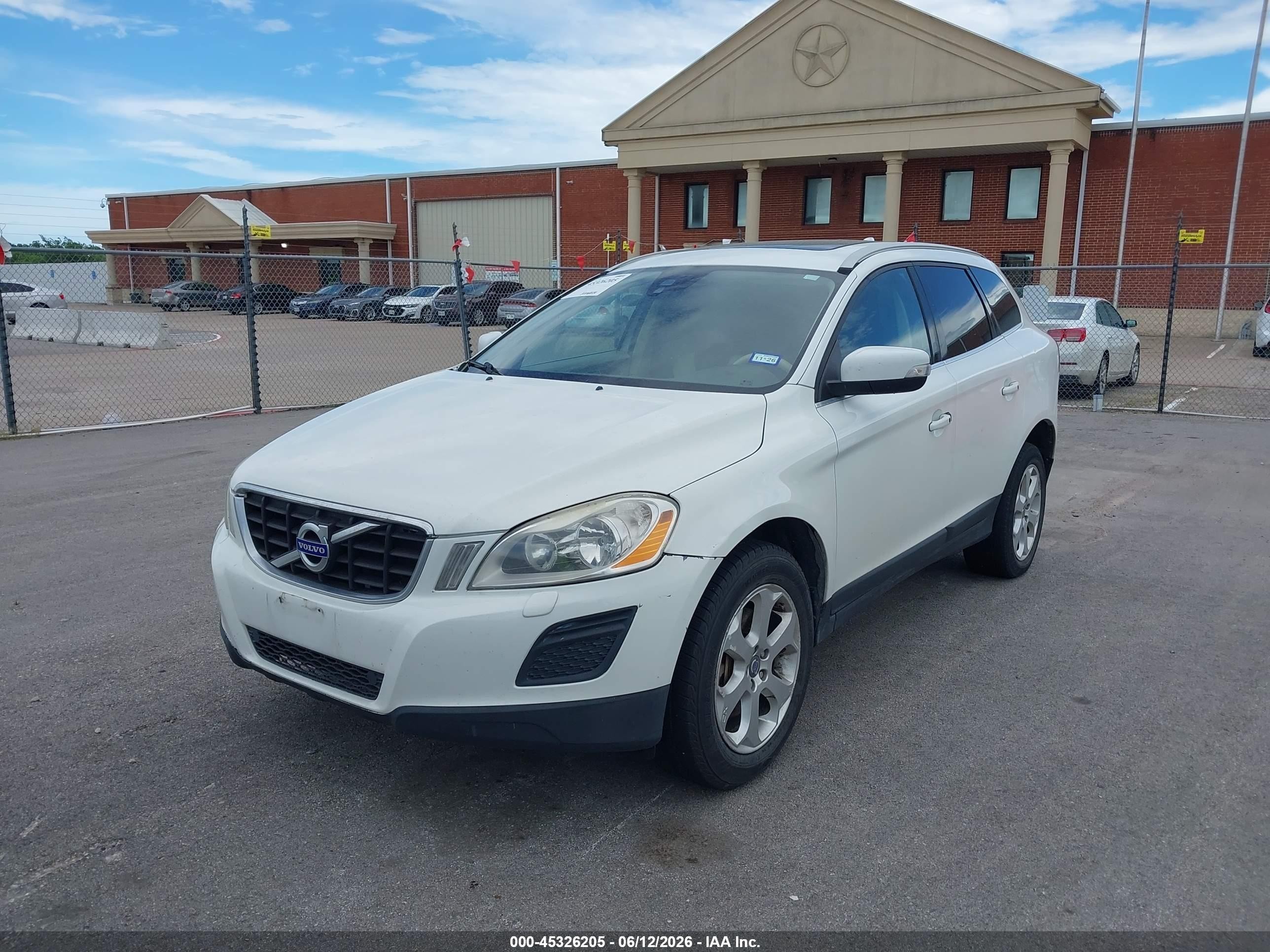 2013 Volvo Xc60 3.2/3.2 Platinum/3.2 Premier/3.2 Premier Plus White vin: YV4952DLXD2406058
