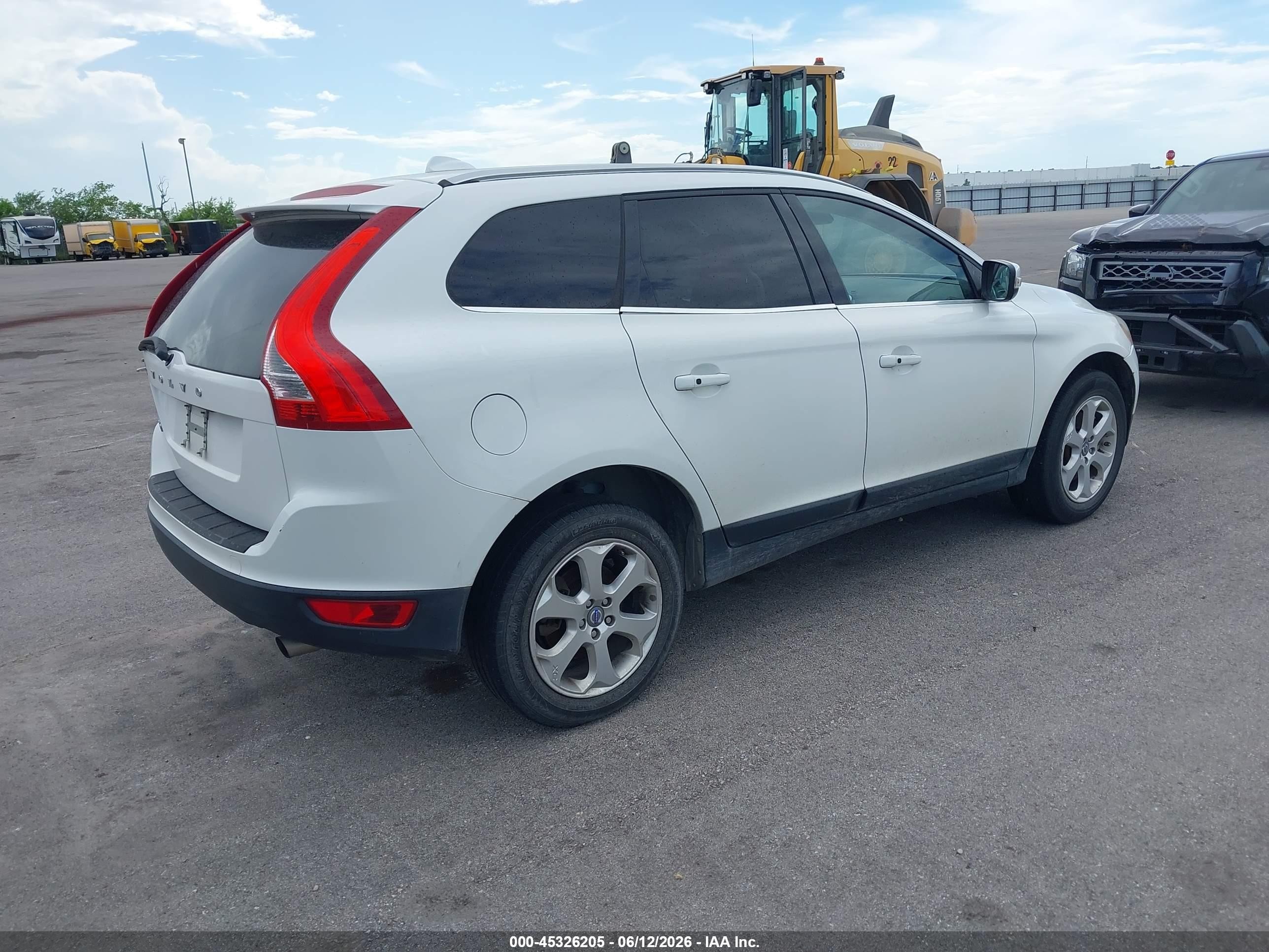 2013 Volvo Xc60 3.2/3.2 Platinum/3.2 Premier/3.2 Premier Plus White vin: YV4952DLXD2406058
