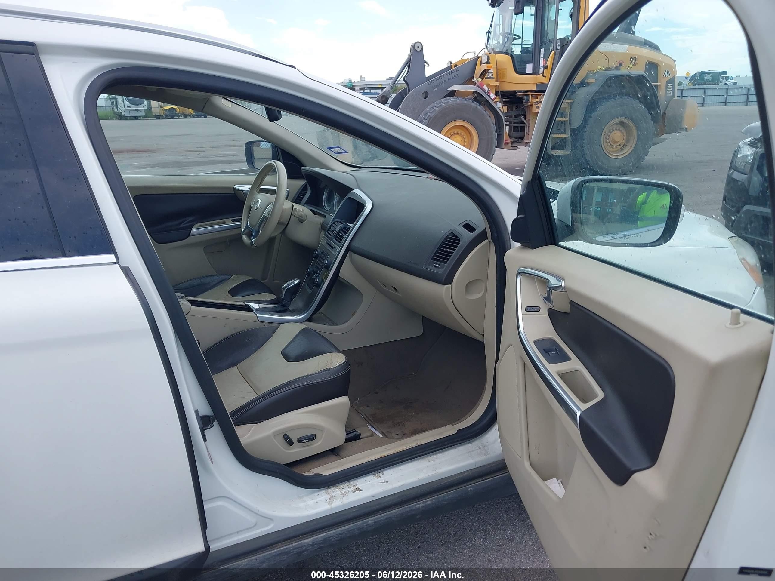 2013 Volvo Xc60 3.2/3.2 Platinum/3.2 Premier/3.2 Premier Plus White vin: YV4952DLXD2406058
