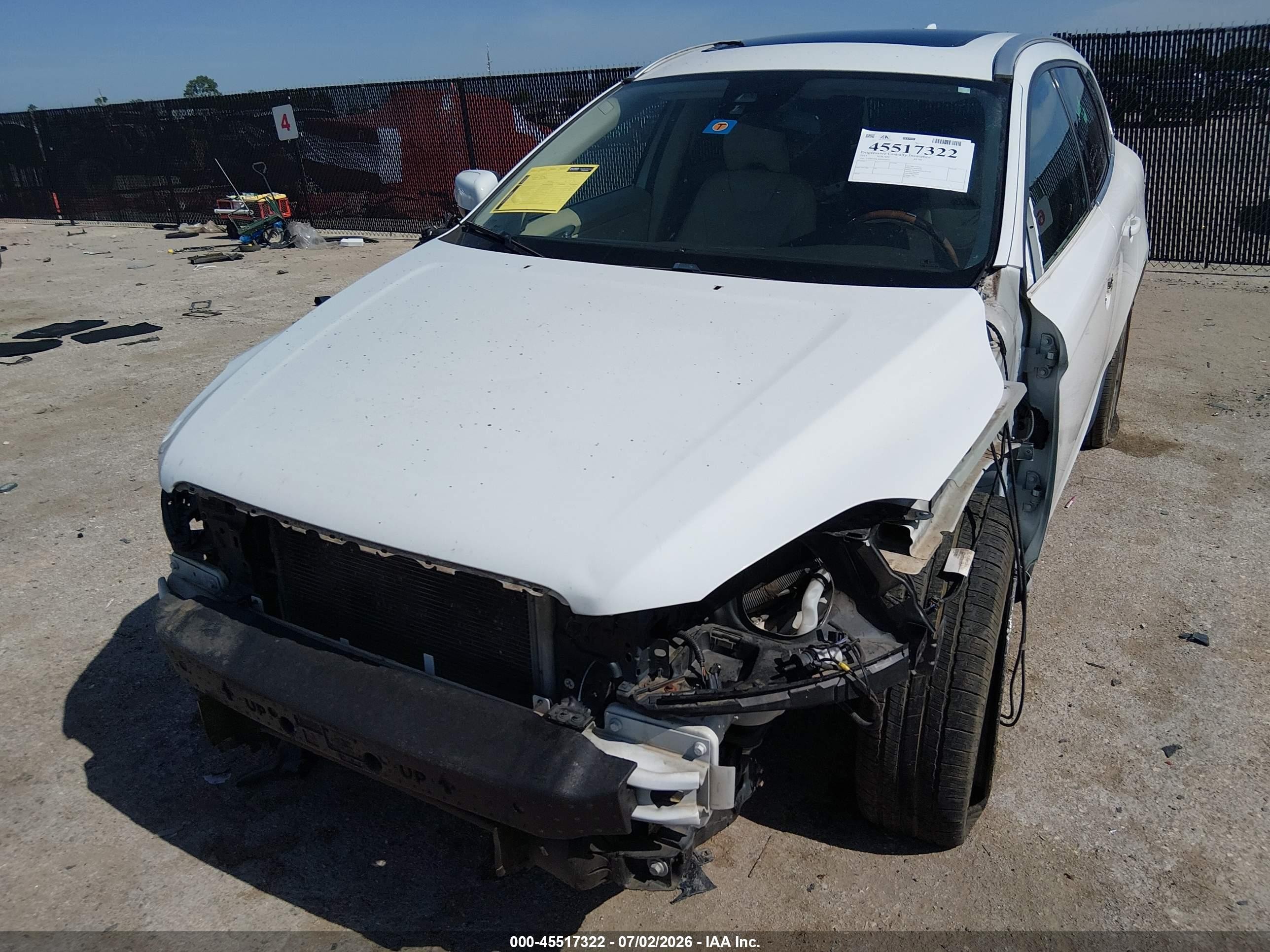2013 Volvo Xc60 3.2 Platinum White vin: YV4952DLXD2454031