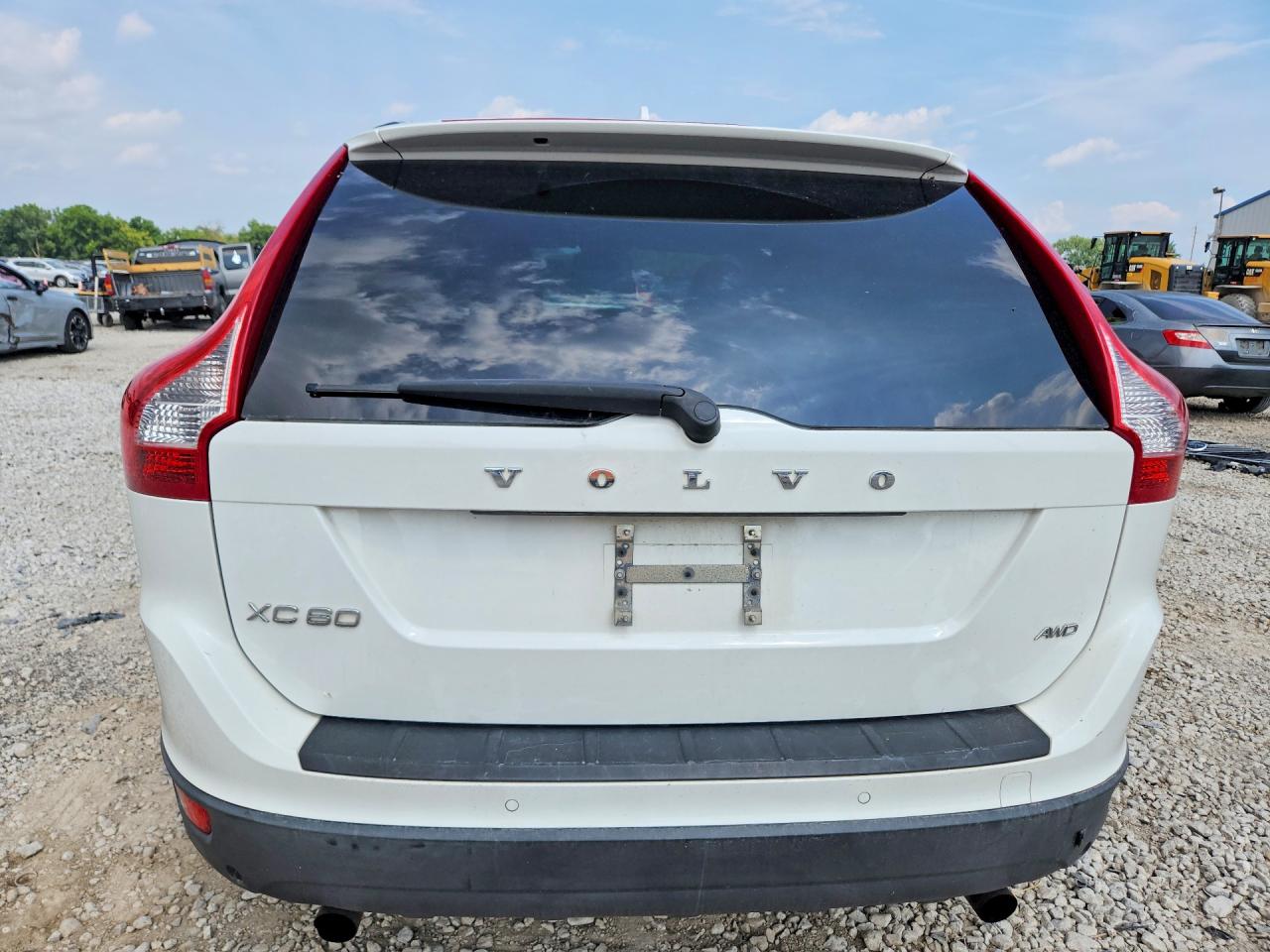 2011 Volvo Xc60 3.2 White vin: YV4952DZ1B2149857