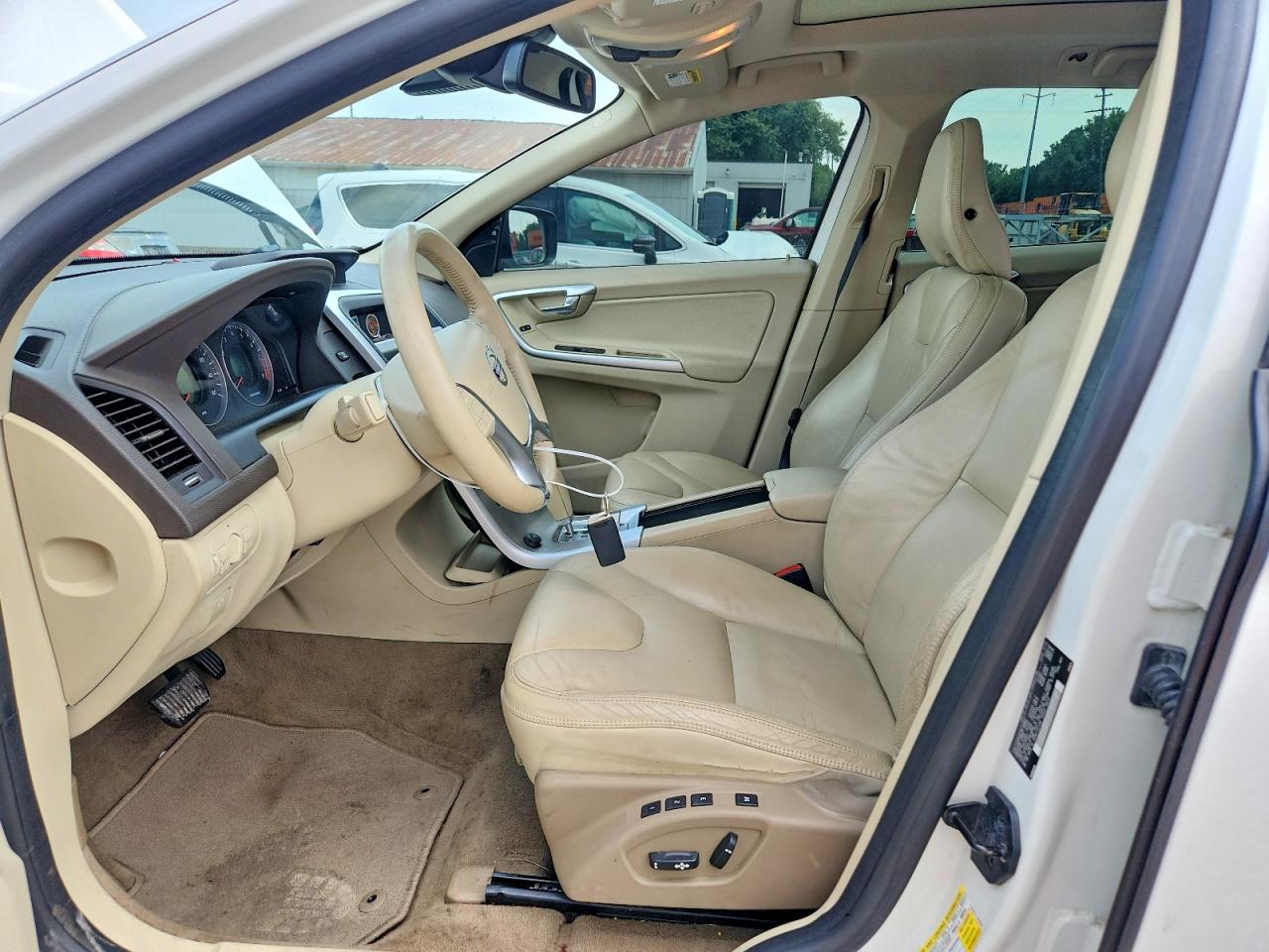 2011 Volvo Xc60 3.2 White vin: YV4952DZ1B2149857