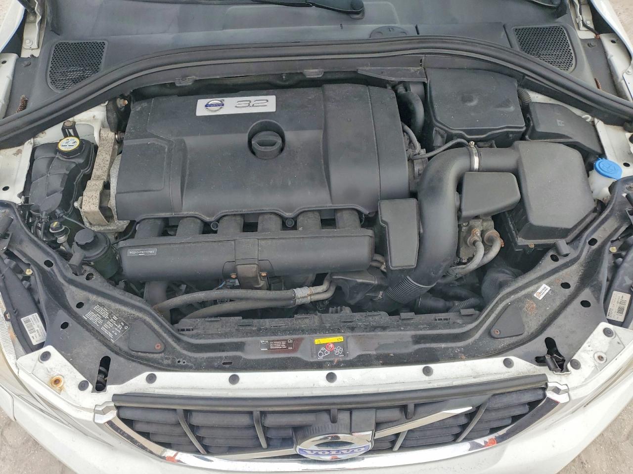 2011 Volvo Xc60 3.2 White vin: YV4952DZ2B2222296